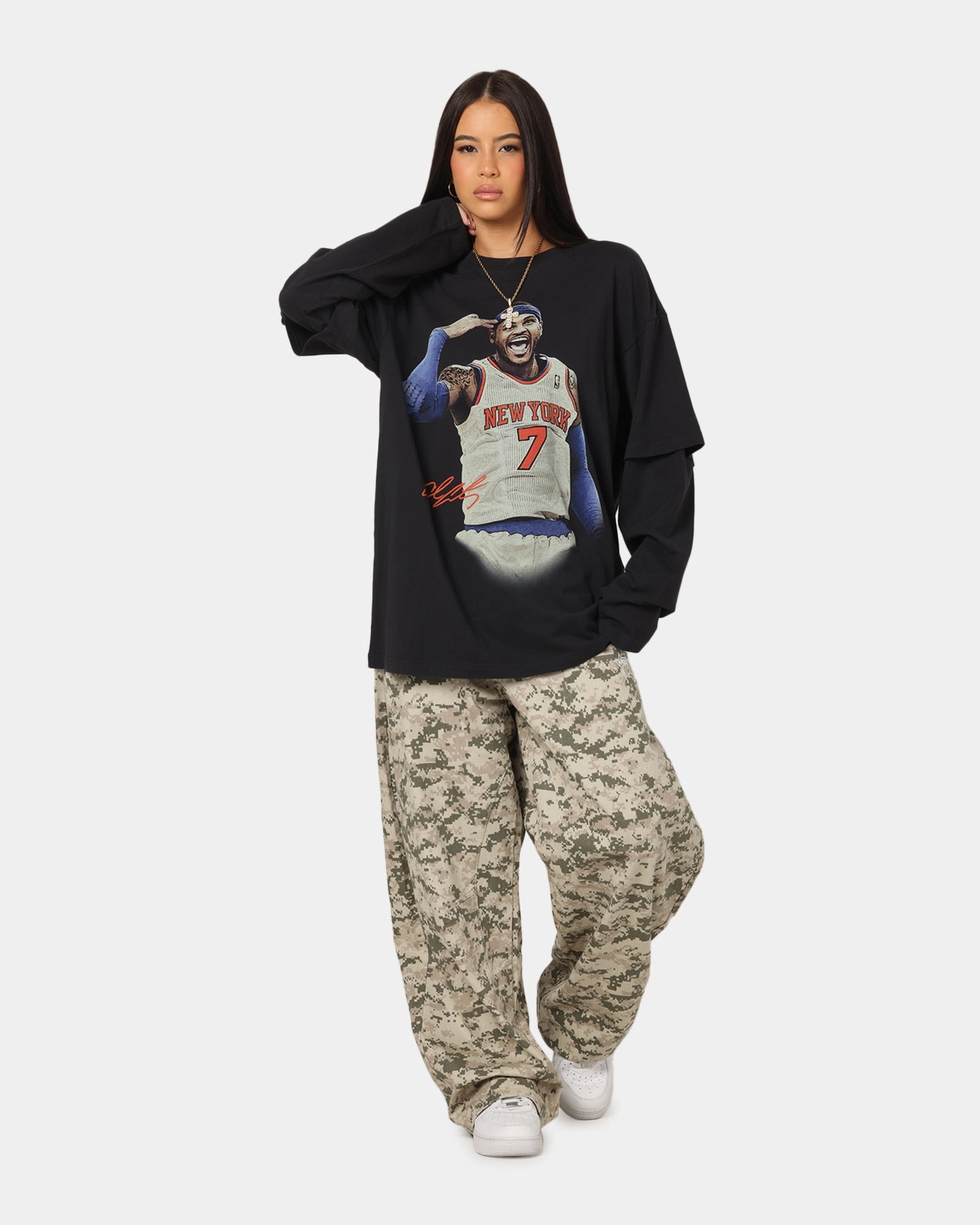 Mitchell & Ness New York Knicks Melo State Of Mind Long Sleeve T-Shirt Faded Black Moisture Control Fabric Breathable Wearable