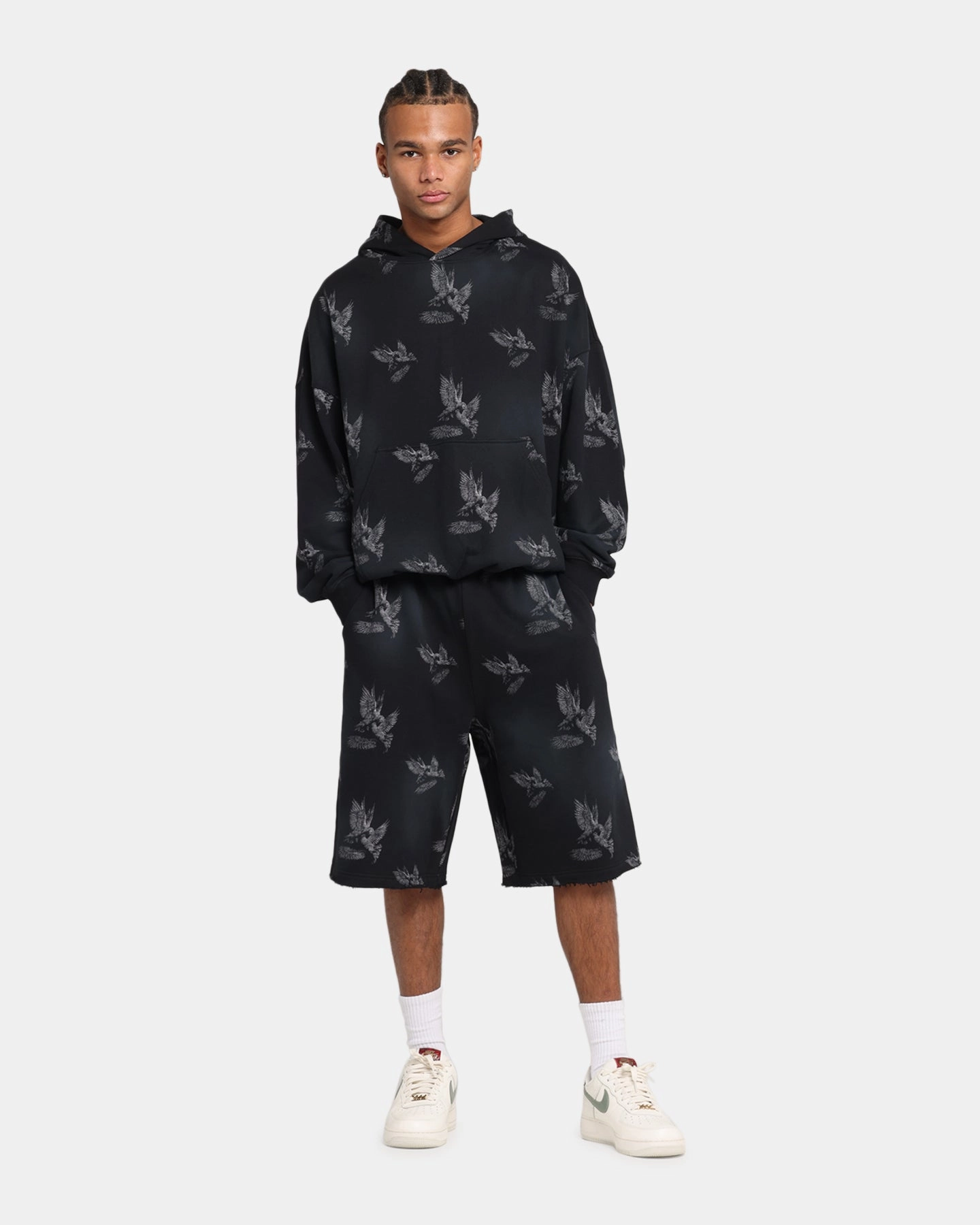ZipperedSecurity Saint Morta Doves Baggy Sweat Shorts Vintage Black