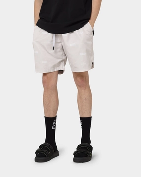 PYRA Parachute Shorts Oyster Party outfit