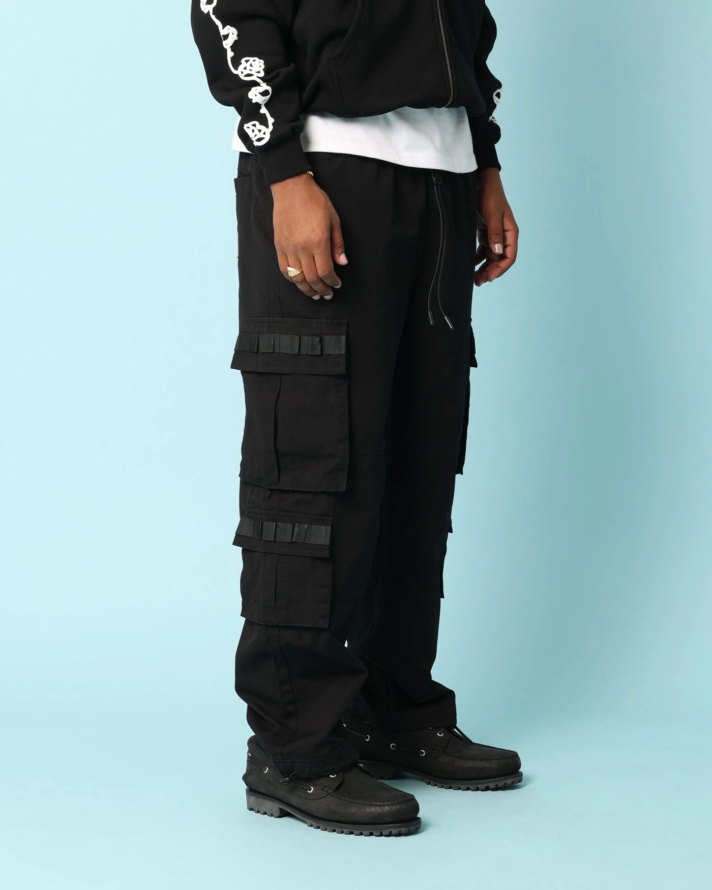 Cozy Wear SustainableManufacturing Carr?? Boonie Cargo Jogger Black