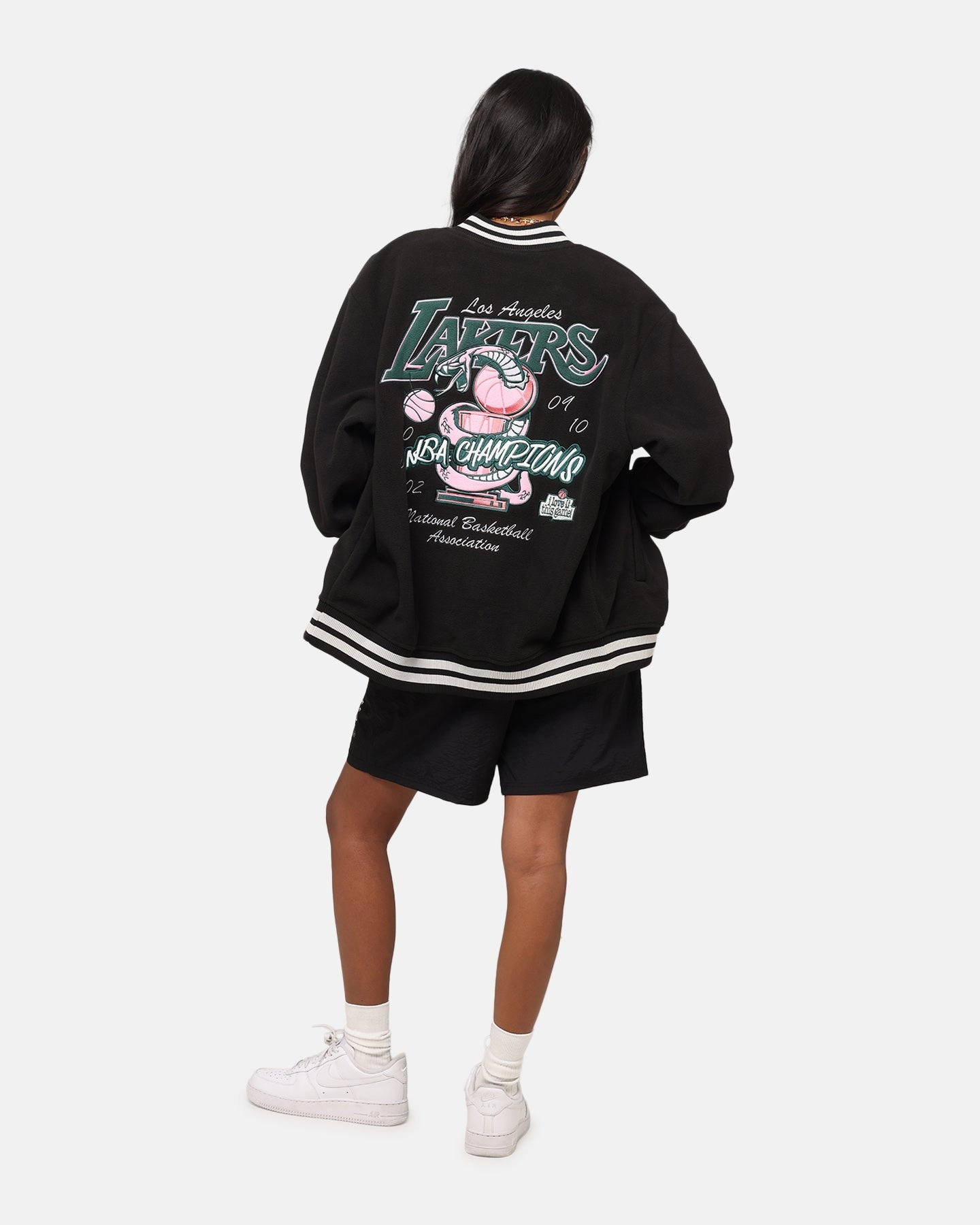 Solution Forget Mitchell & Ness Los Angeles Lakers Champions Jacket Black