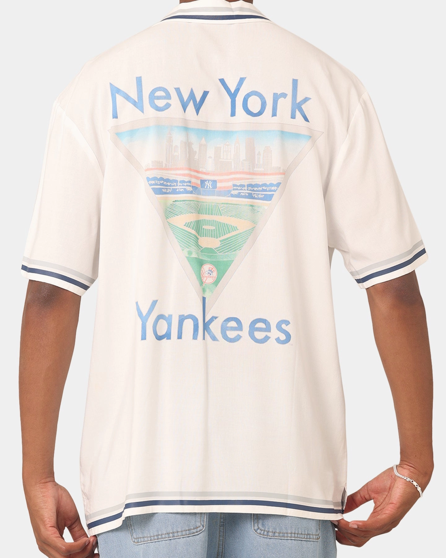 Majestic Athletic New York Yankees MLB Team Shirt Vintage White Workwear Ready Everyday Wear