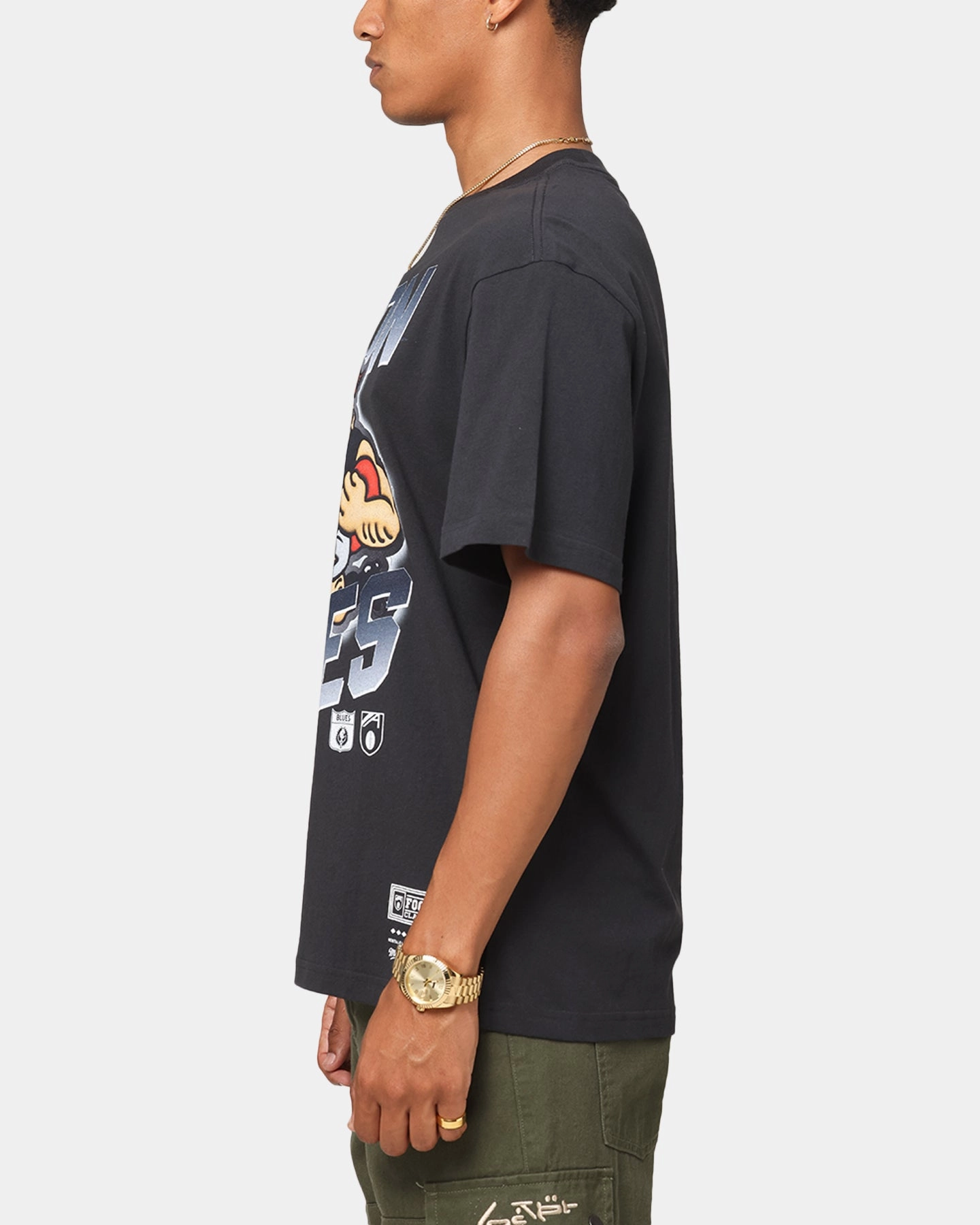 Mitchell & Ness Carlton Blues Mascot Character T-Shirt Faded Black Geometric Pattern Street Fashion