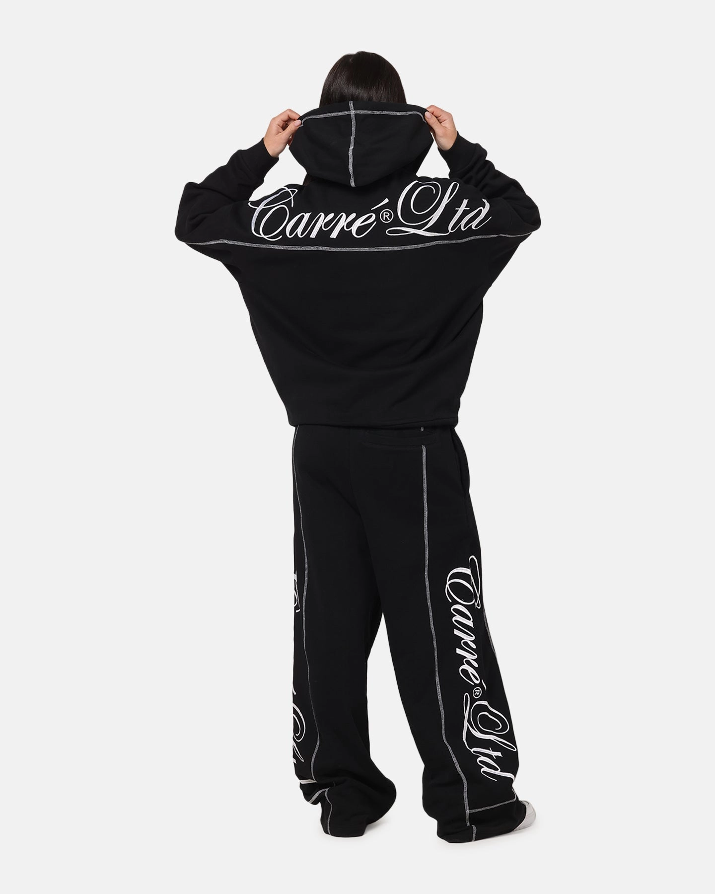 suitable for cultural festivals suitable for volunteer work Carre Script Hoodie Black