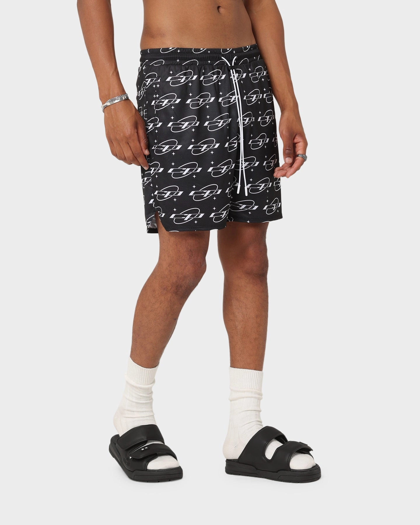 Minimalist Style Carr?? Star Sign Mesh Shorts Black