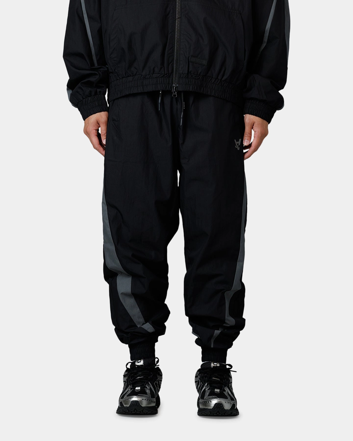 Stable Shape Fitted waist The Anti Order Acolyte Track Jogger Black/Grey