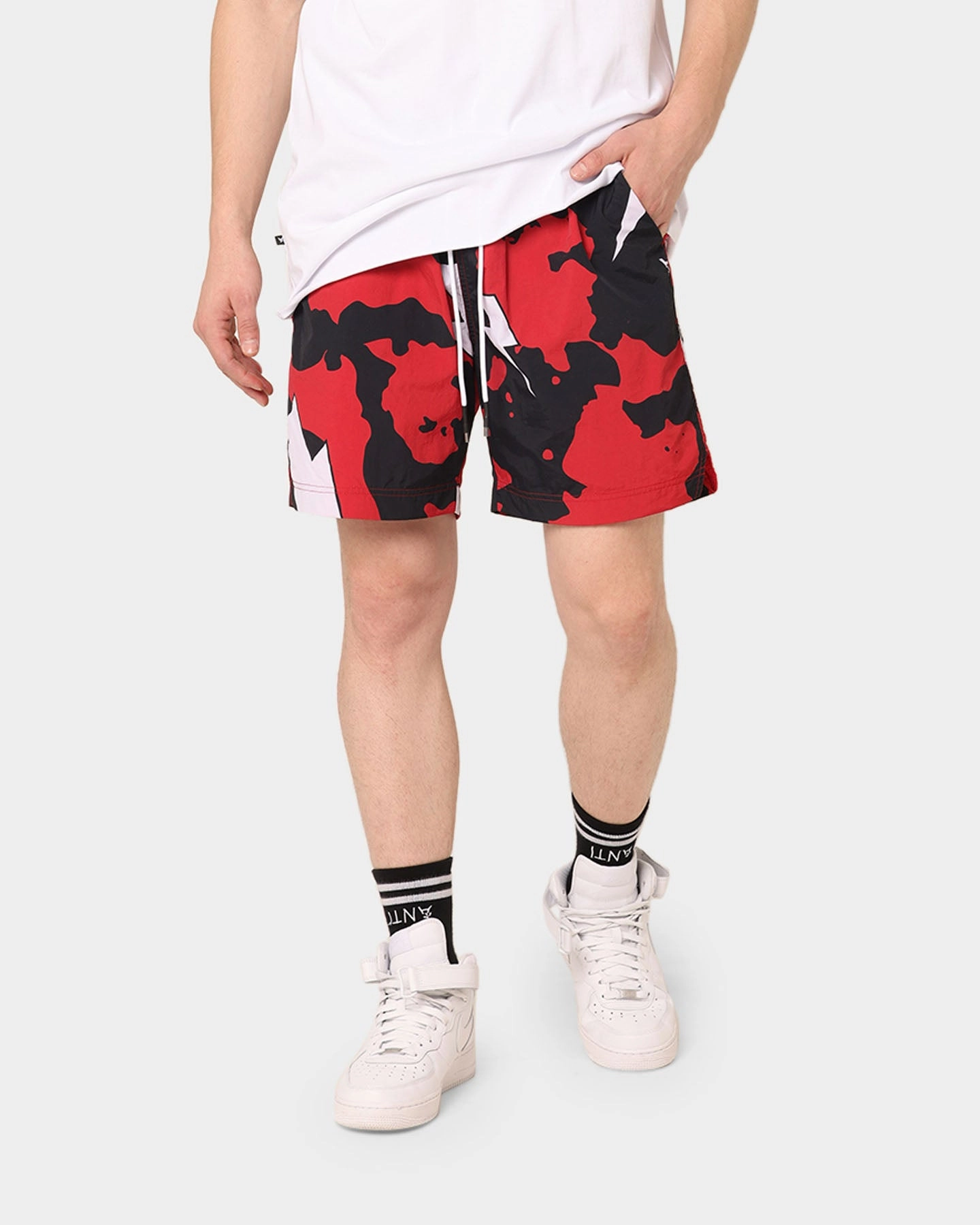 Free Size Adjuster The Anti Order Storm Camo Beach Shorts Black/White/Red