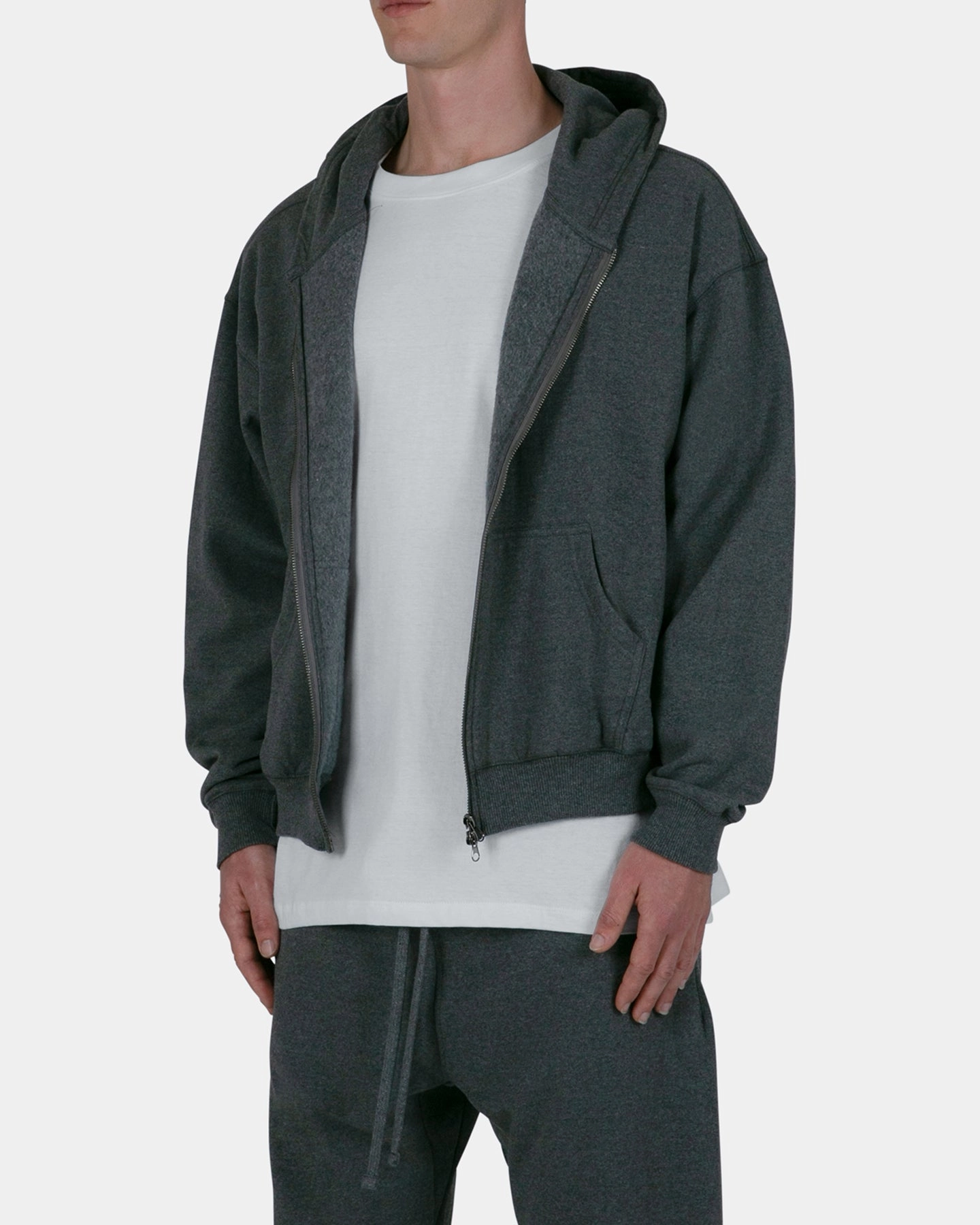 MNML Basic Zip Up Hoodie Dark Heather suitable for dance parties bus ride