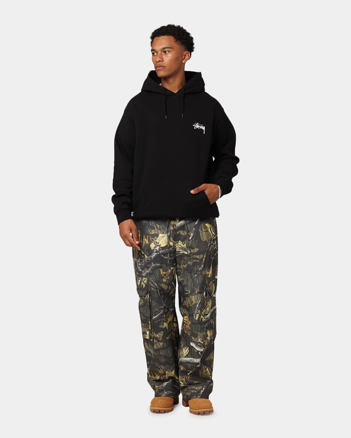 Stussy UV 8 Ball Fleece Hoodie Black traveler
