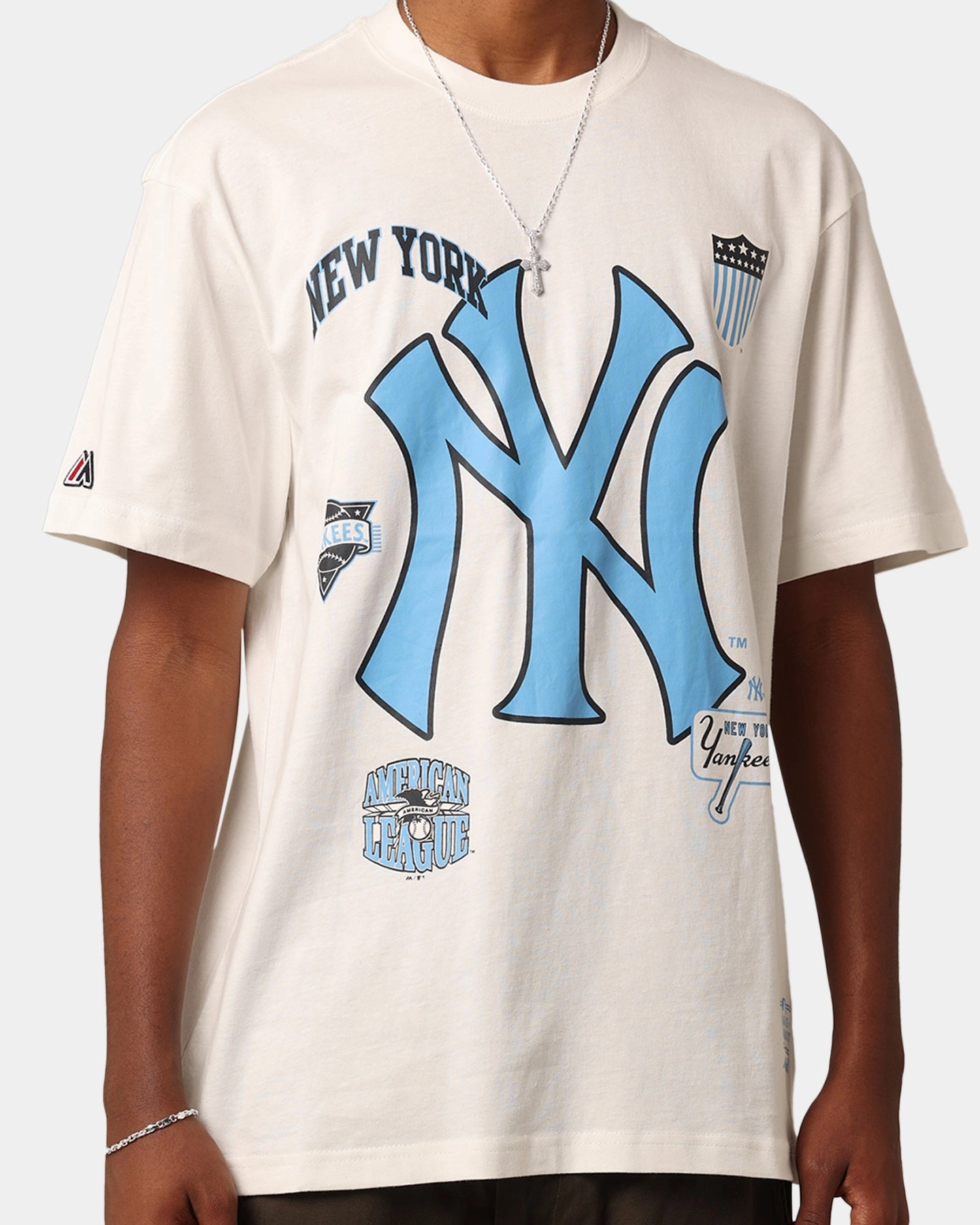 Casual Must-Have Majestic Athletic New York Yankees Logomania T-Shirt Vintage White