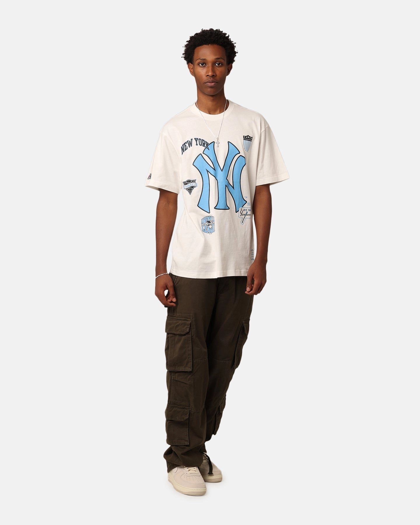 Majestic Athletic New York Yankees Logomania T-Shirt Vintage White Short sleeved breeziness Moisture Control Fabric