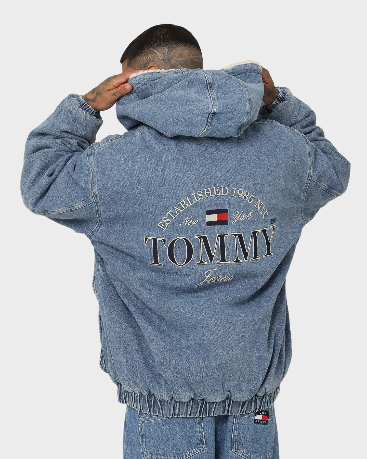 Tommy Jeans Denim Hooded Sherpa Jacket DF6136 Denim Medium Easy Care Layered Collar Design