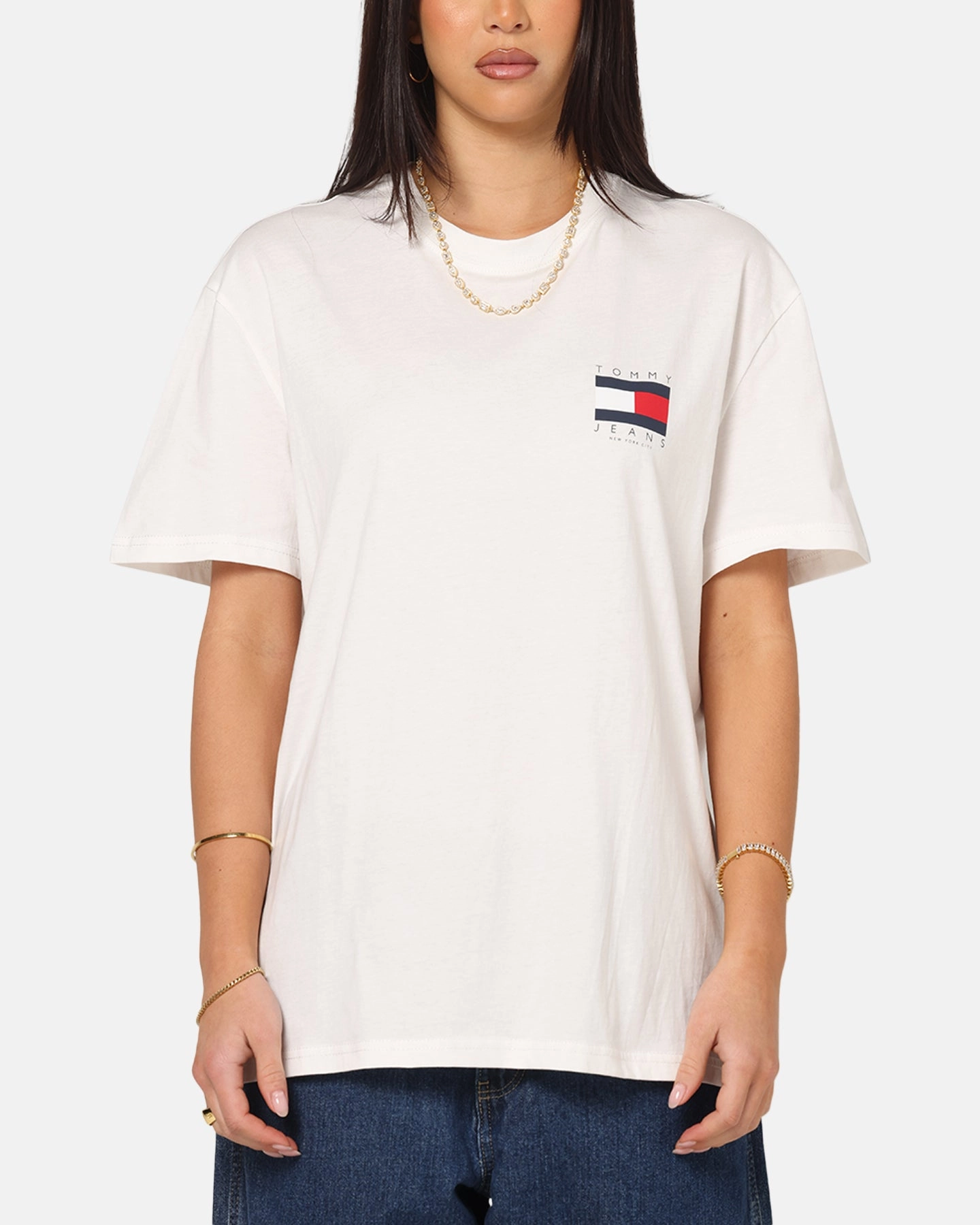 DropShoulderDesign Stylish Day Wear Tommy Jeans Regular Flag Graphic T-Shirt Ecru