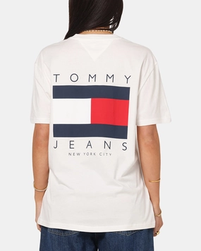 Tommy Jeans Regular Flag Graphic T-Shirt Ecru Smooth Neckline AntiStaticLining
