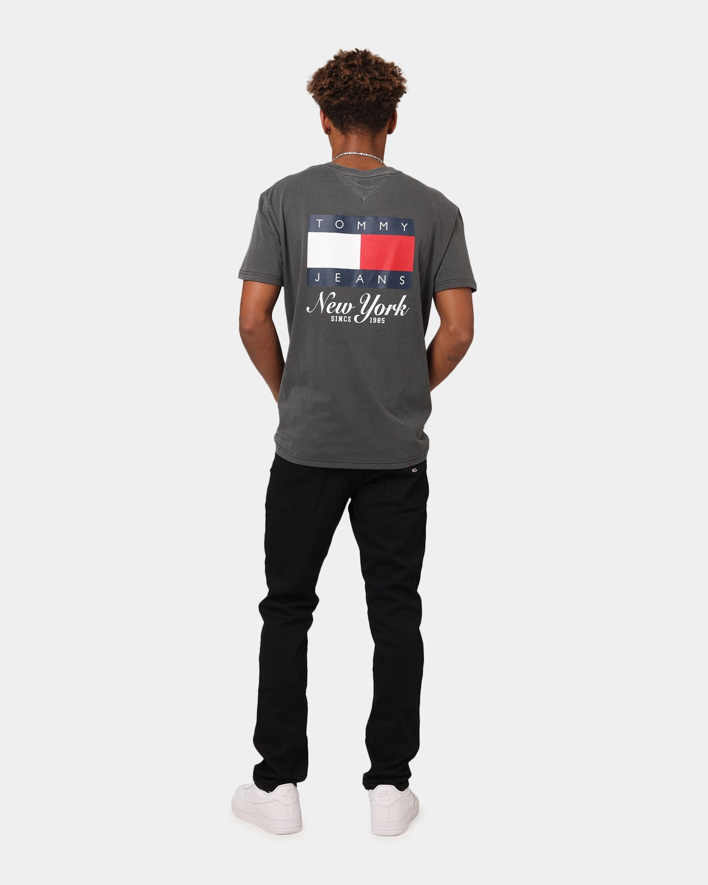 Autumn coziness Tommy Jeans Regular Heritage Flag T-Shirt Black