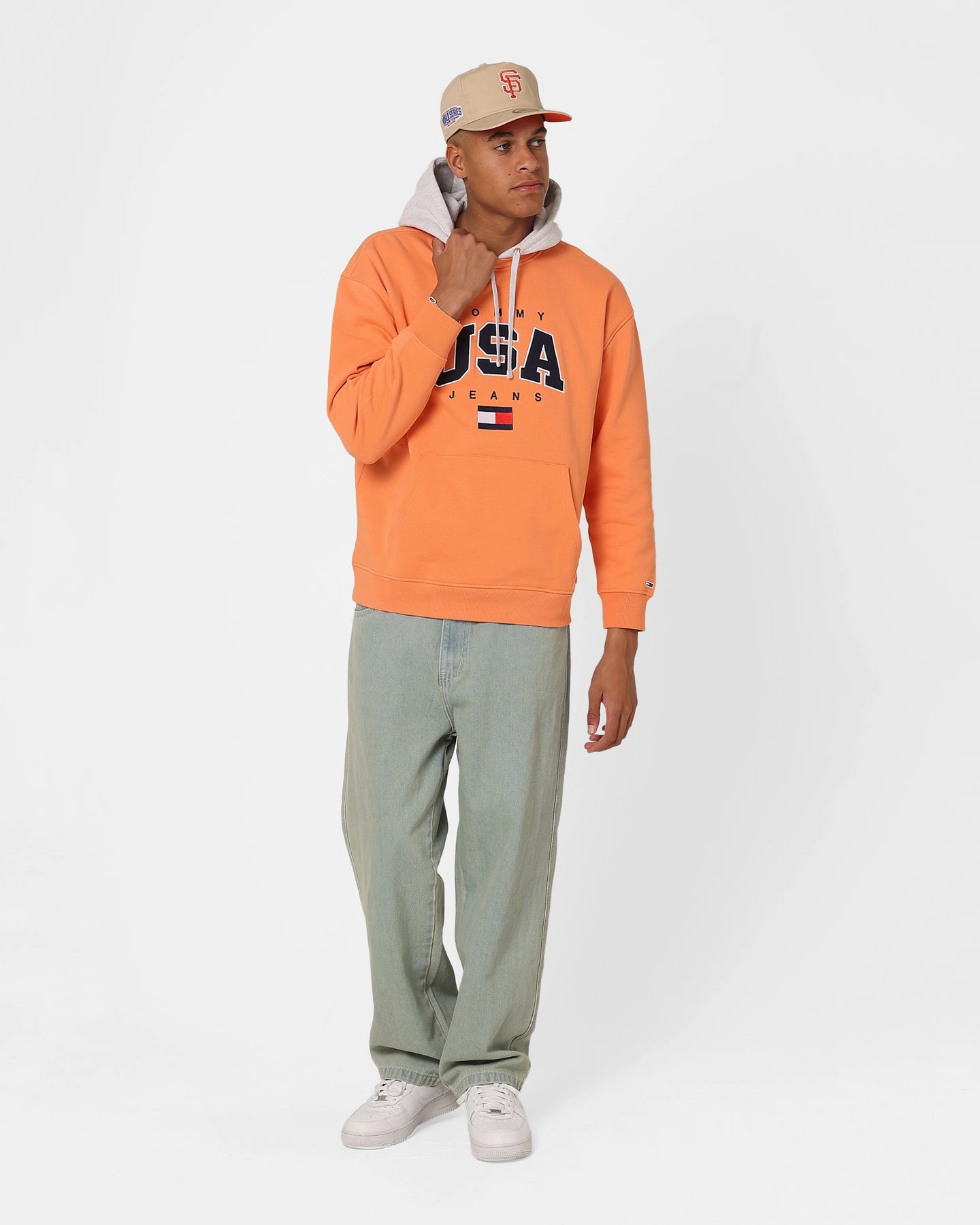 Minimize Tommy Jeans Relaxed Modern Sport USA Hoodie Citrus Orange