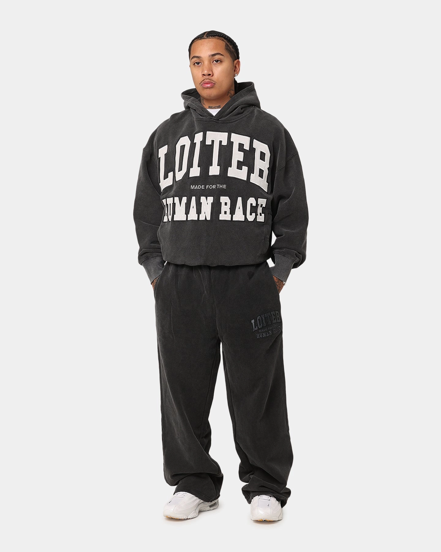 Loiter College Dropout Hoodie Washed Black dry-cleanable Short