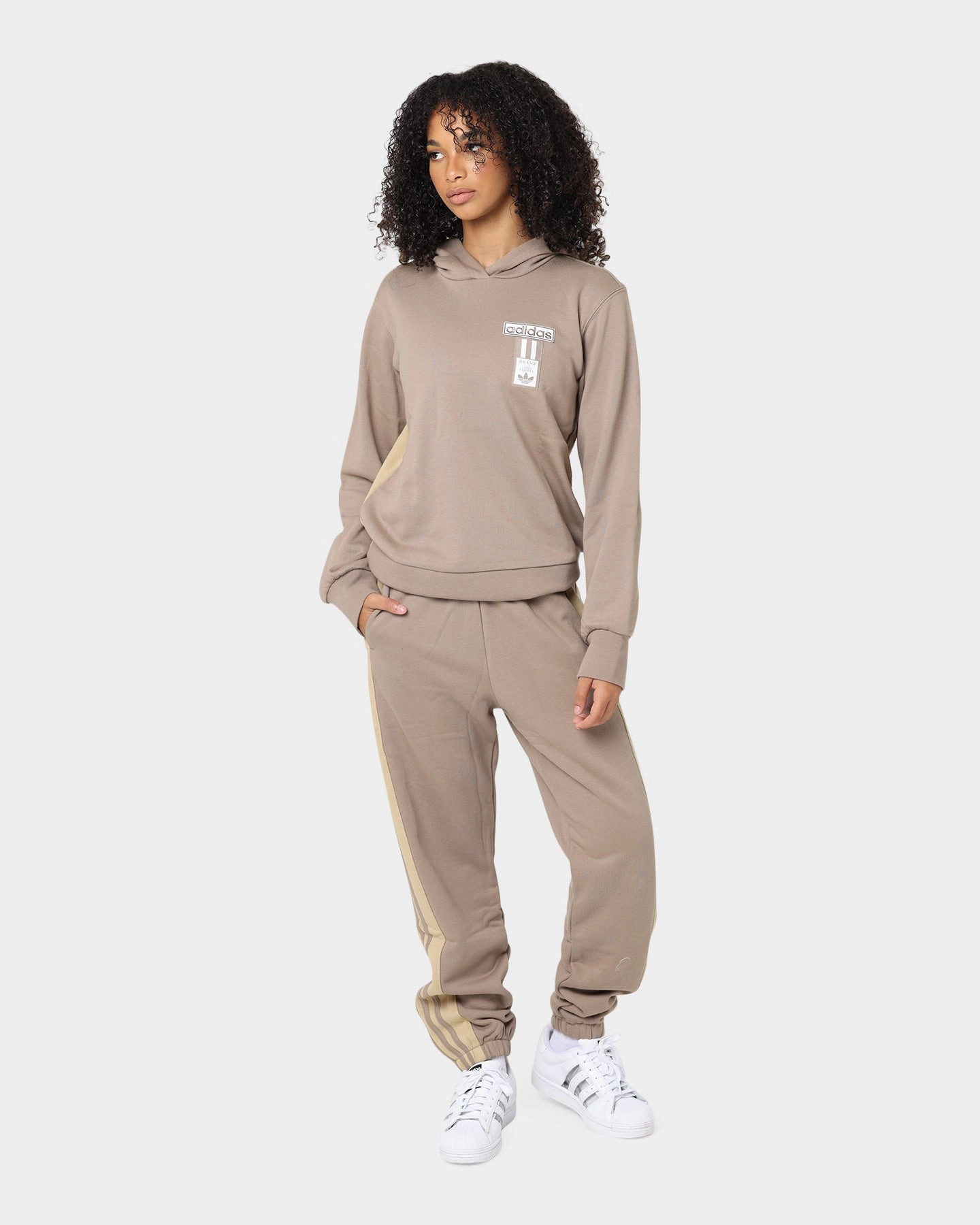 HydrationCompatible Pocket Adidas Women's Adibreak Hoodie Brown/Beige