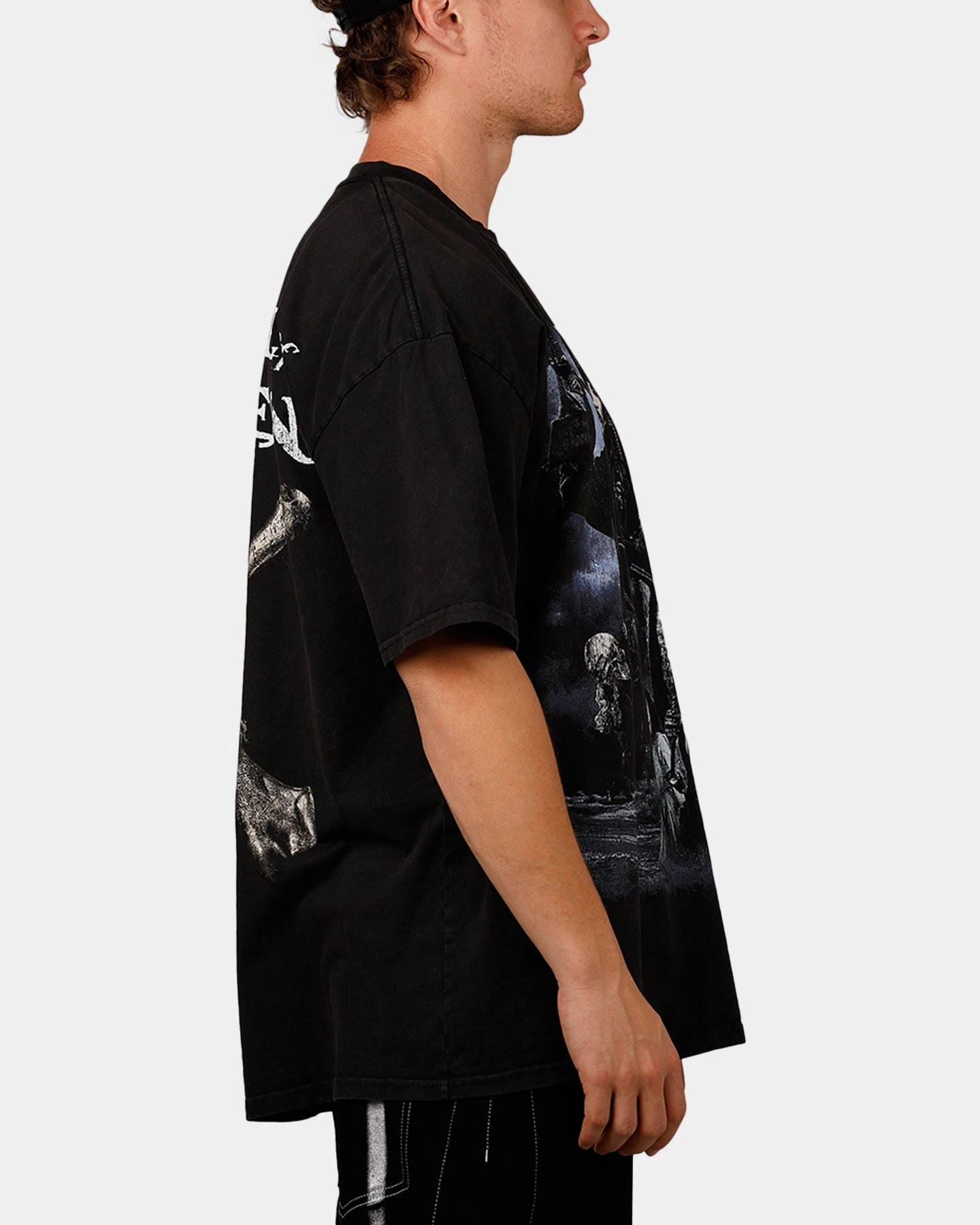 Garment Dyed Lightweight Design Goat Crew Disney Pirates Of The Caribbean Pirates Group Vintage T-Shirt Black Acidwash