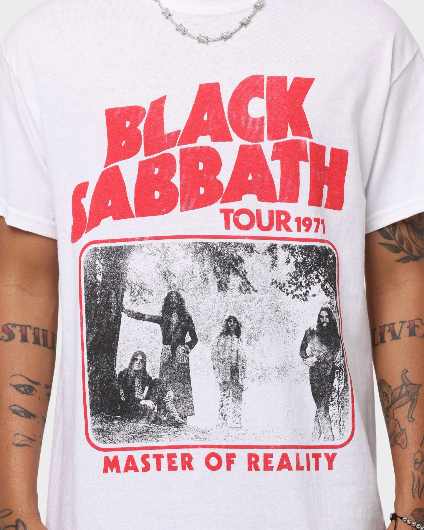 Bravado Master of Reality Vintage T-Shirt White Essential Look Active Trend Look