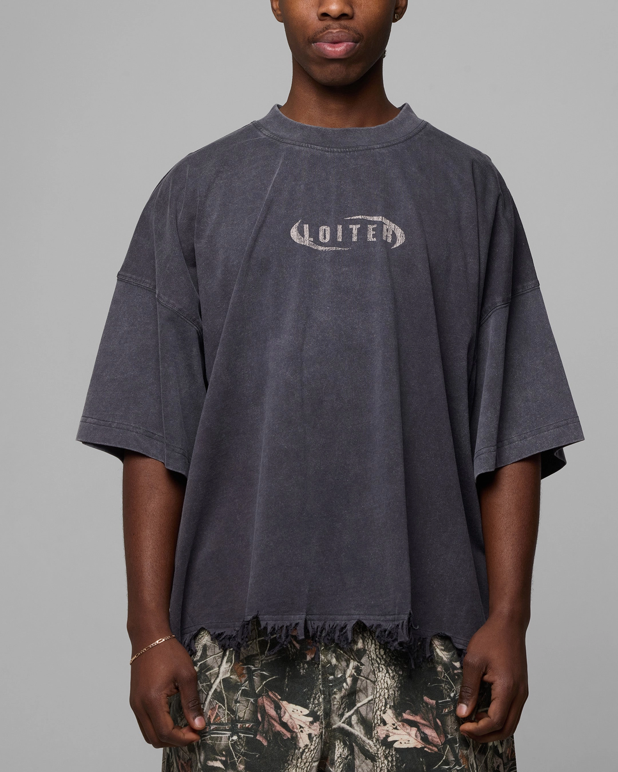 Durable Color Retention Loiter Excalibur Distressed T-Shirt Washed Black