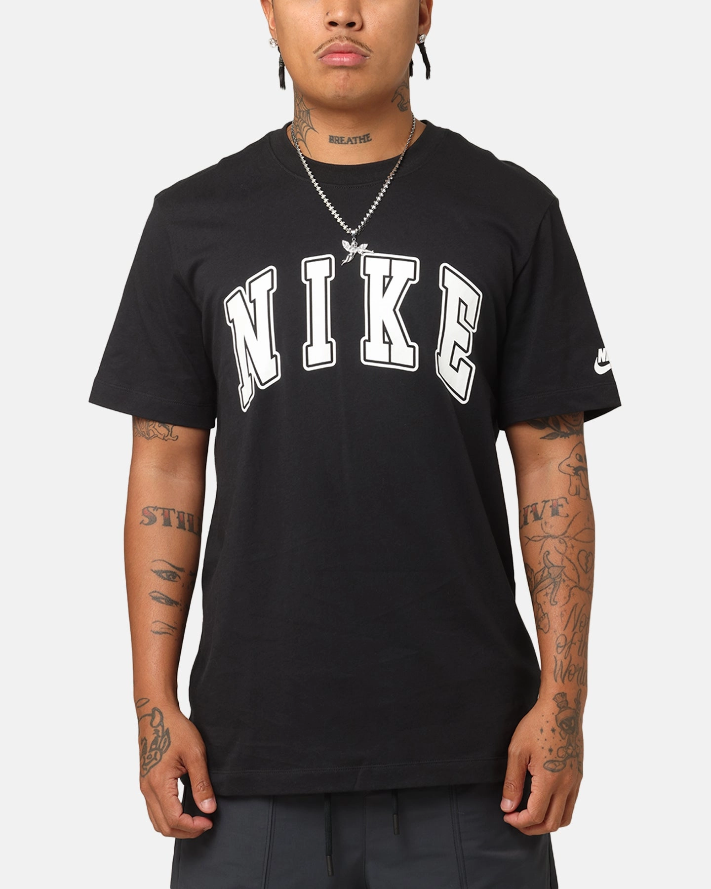 Easy Wear Style Nike Sportswear Club T-Shirt Black