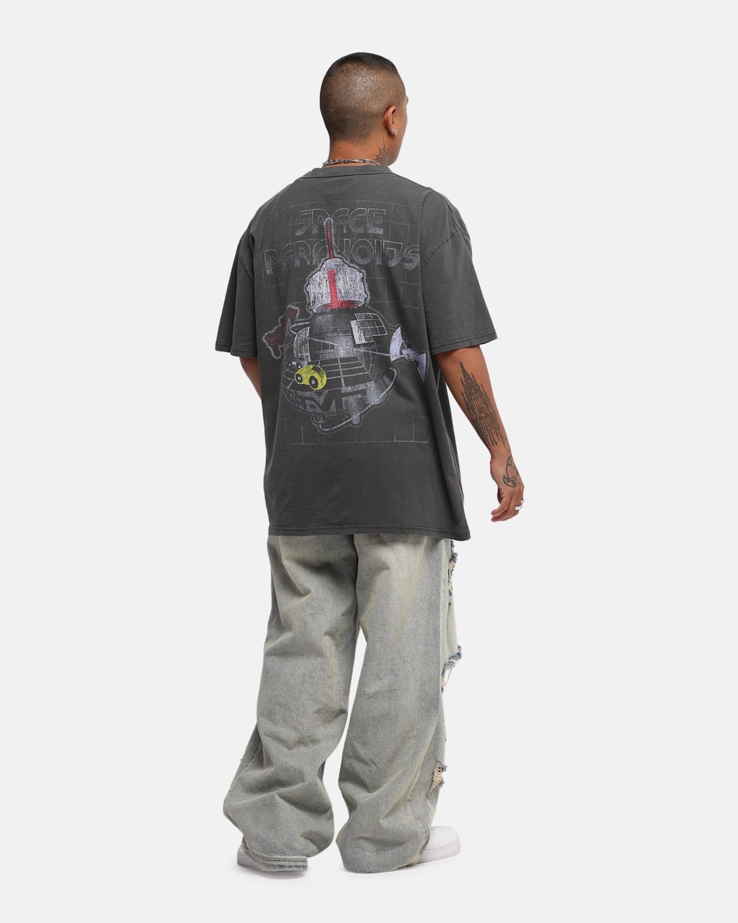 Simple and Cozy Goat Crew Disney Kingdom Hearts Space Paranoids Heavy T-Shirt Black Wash