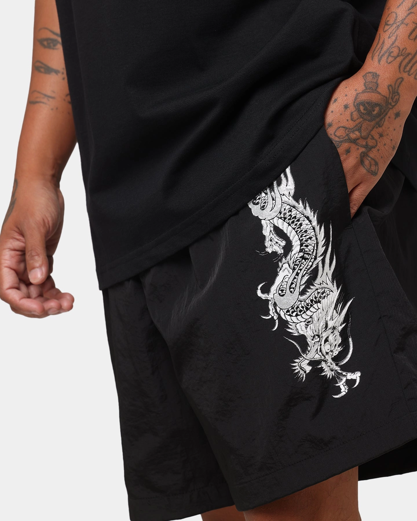 Ed Hardy Tribal Dragon Shorts Black Snag Free Design Metallic accents