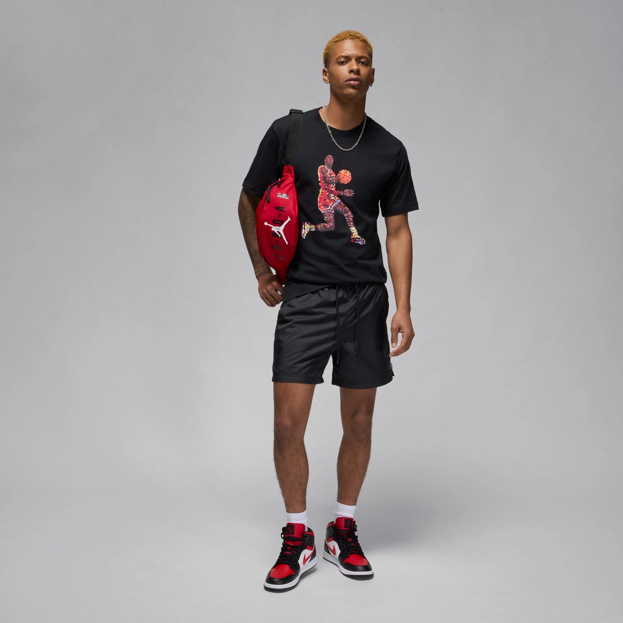 LayeringFriendly Jordan Flight Essentials T-Shirt 'Black/White'