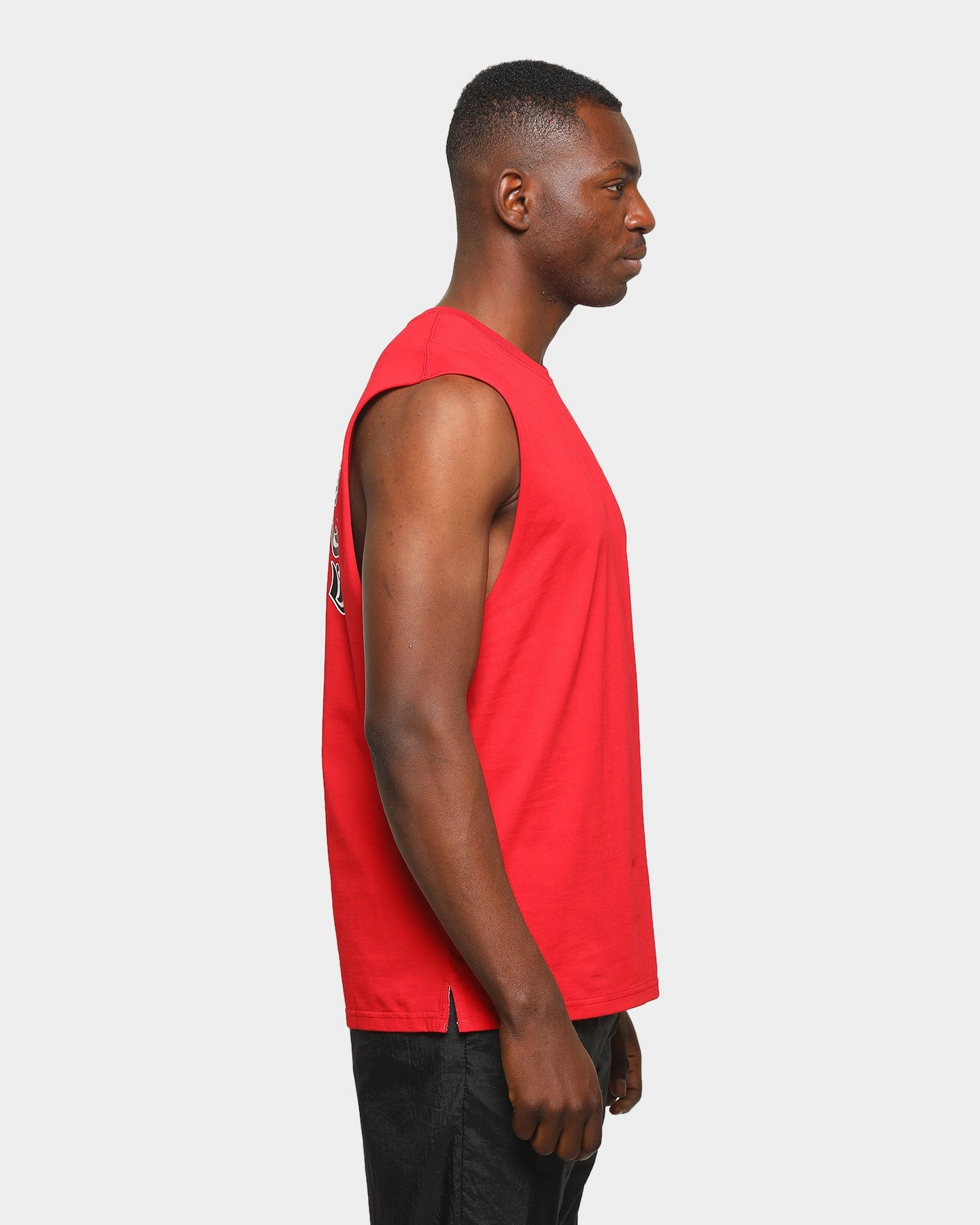 Carre Men's Mono Muscle T-Shirt Red Chill Wear Subtle Details