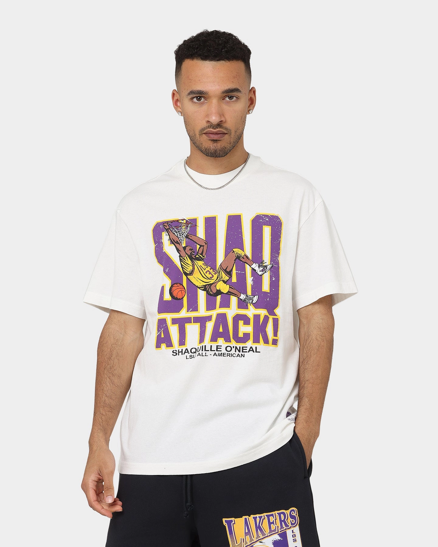 All-Day Comfort Wear Mitchell & Ness Shaquille O'Neal Los Angeles Lakers Shaq Attack Vintage T-Shirt Vintage White