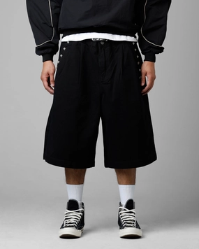 Durable Hem Finishing Loiter 3 Quarter Shorts Black