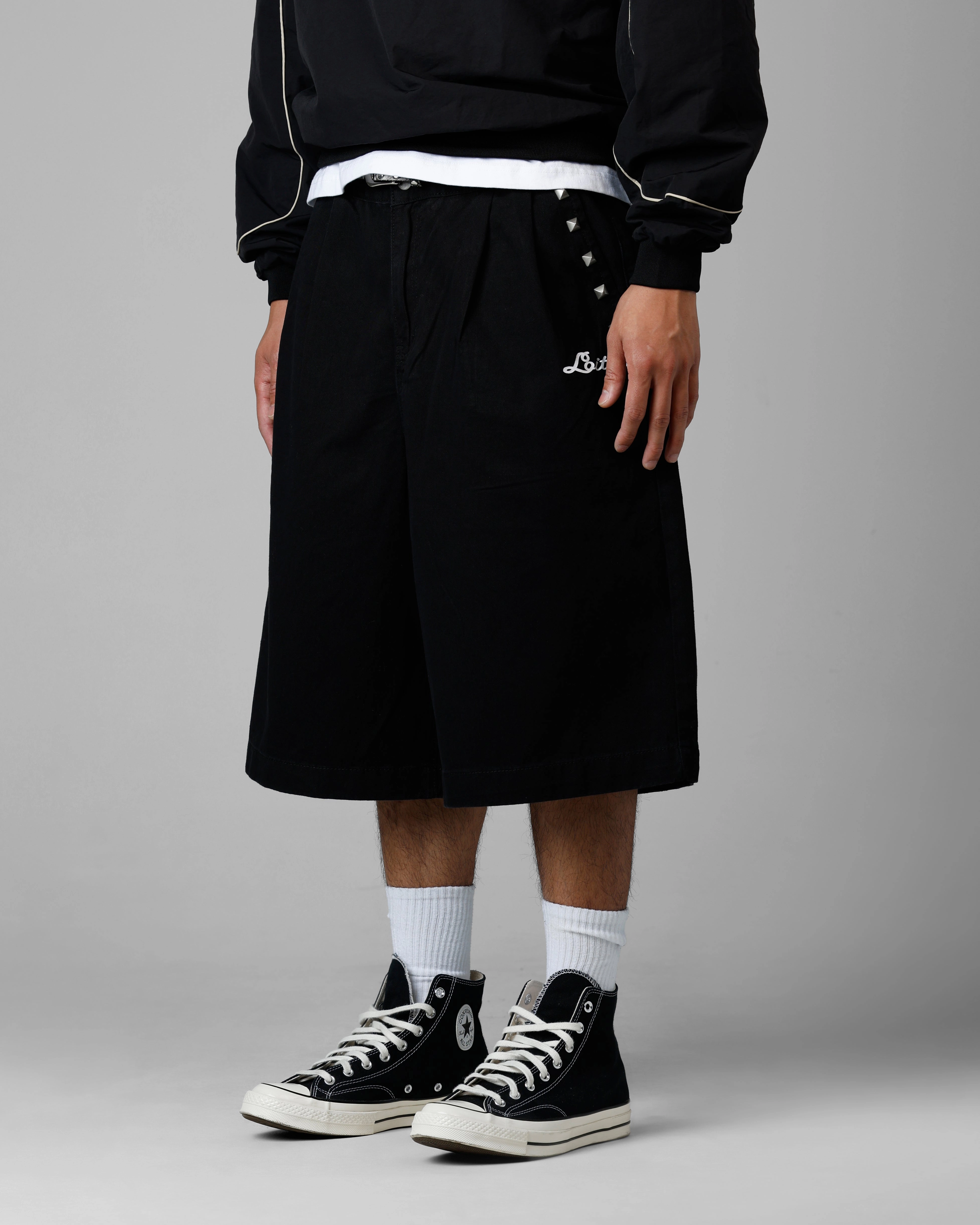 Stretch Woven Fabric Loiter 3 Quarter Shorts Black