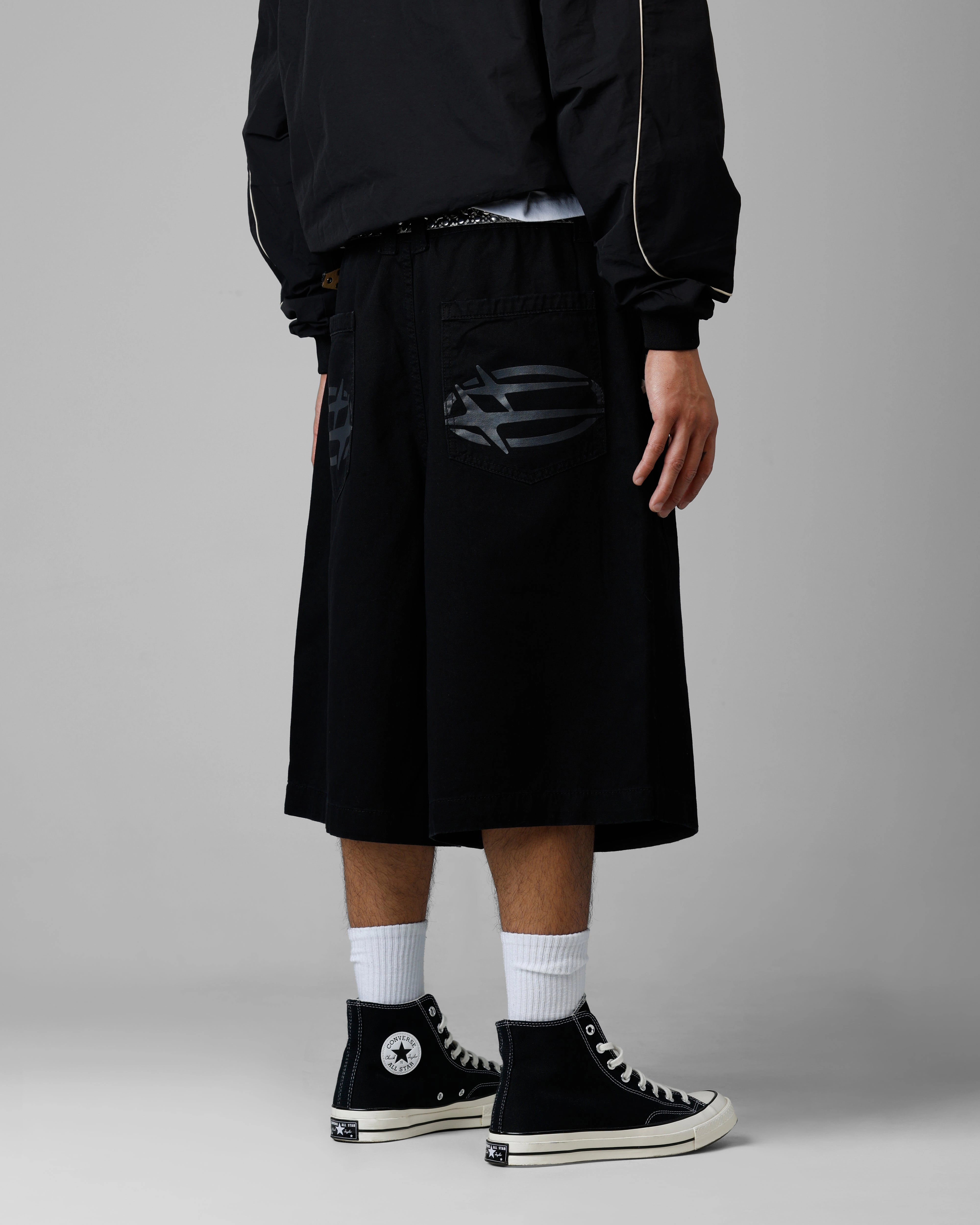 Anti-bacterial Loiter 3 Quarter Shorts Black