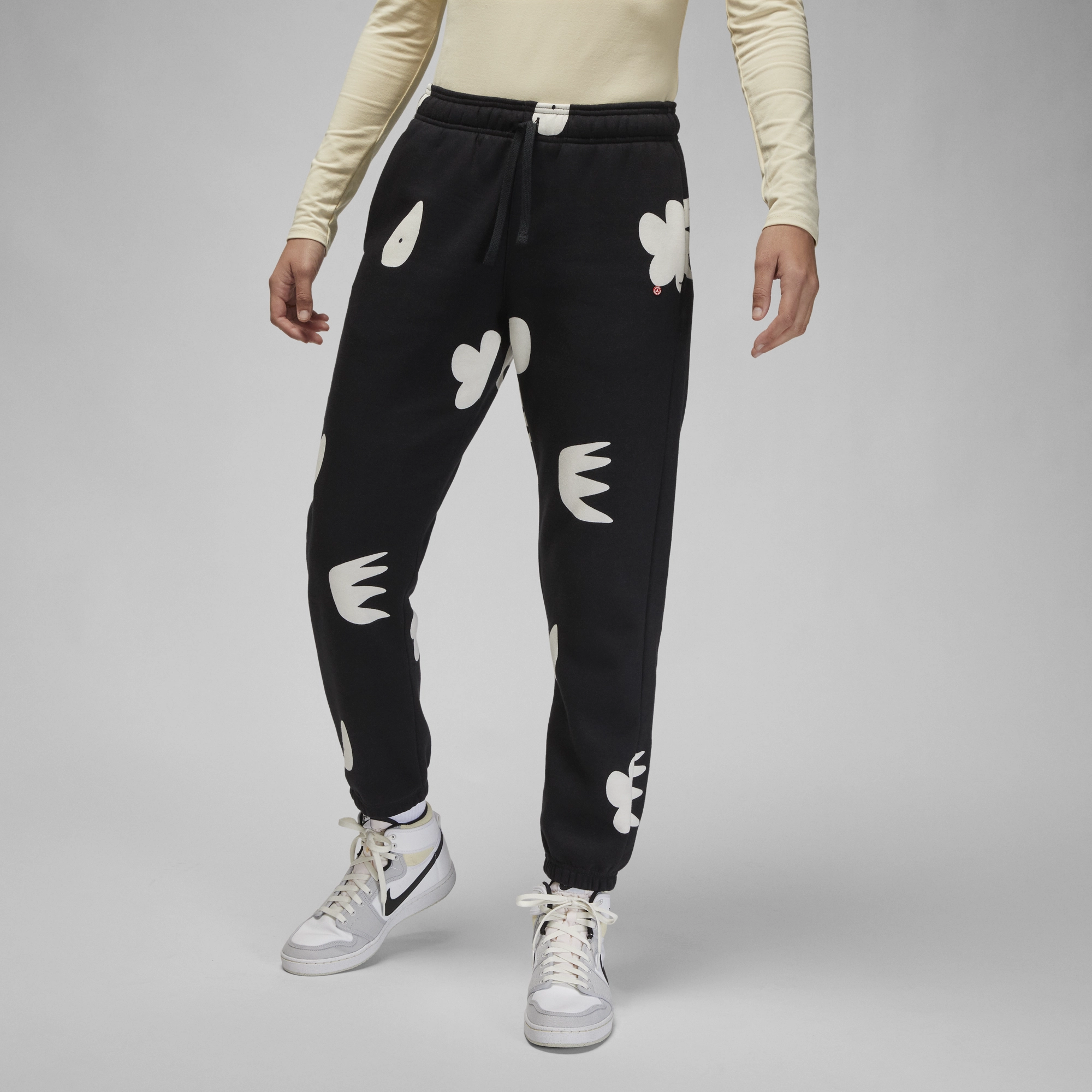 Easy Care Fabric Womens Jordan Artist Series by Mia Lee Fleece Sweatpants 'Black'