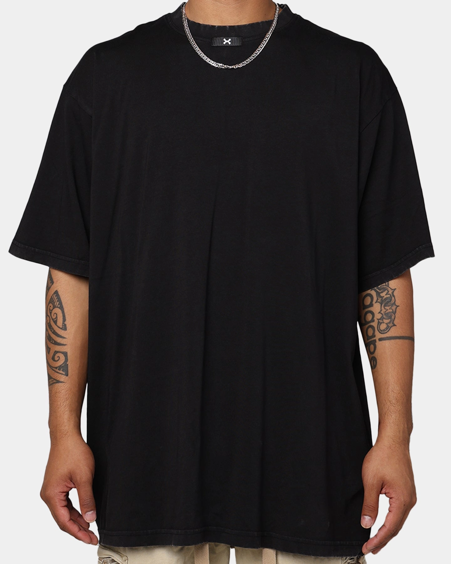 DXXMLIFE L-0 A Baggy T-Shirt Vintage Black Casual Vibes Comfy and Versatile