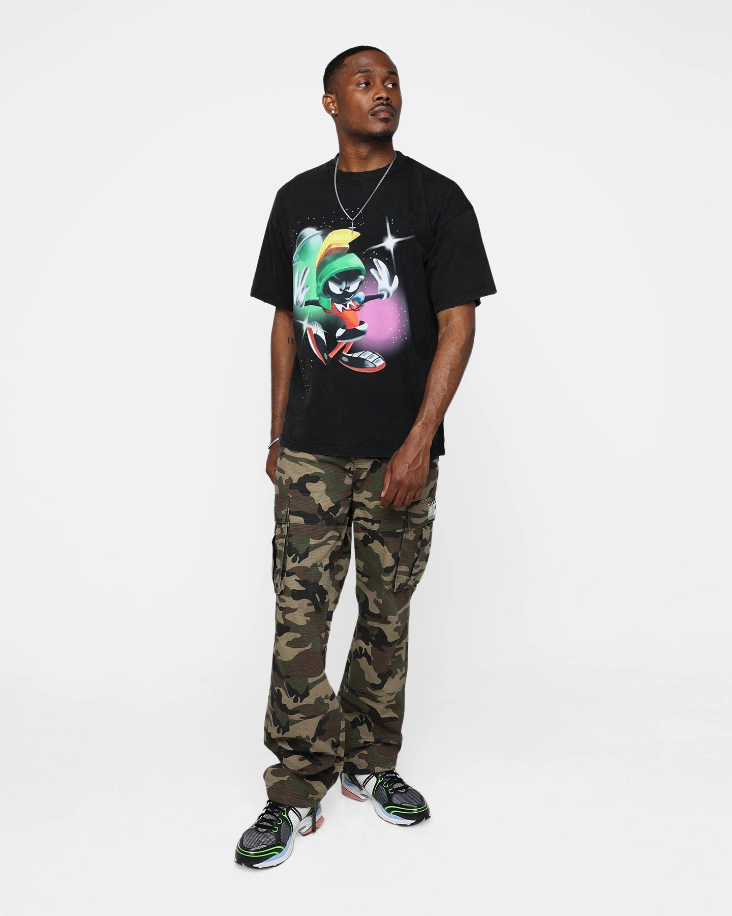 Renowned LA X Looney Tunes Marvin Airbrush Vintage T-Shirt Black Essential Style Wear