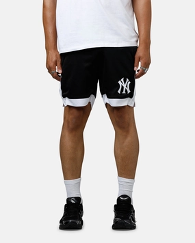 New Era New York Yankees Sport Class Shorts Black/White Functional Fit