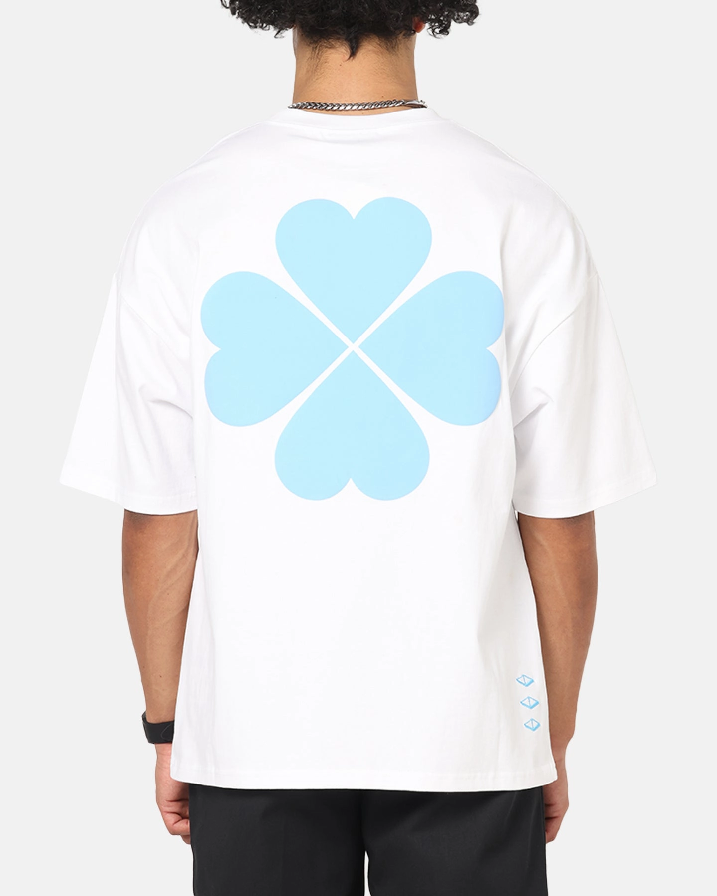 Outdoor Ready Effortless Wearable Vouseti Love T-Shirt White