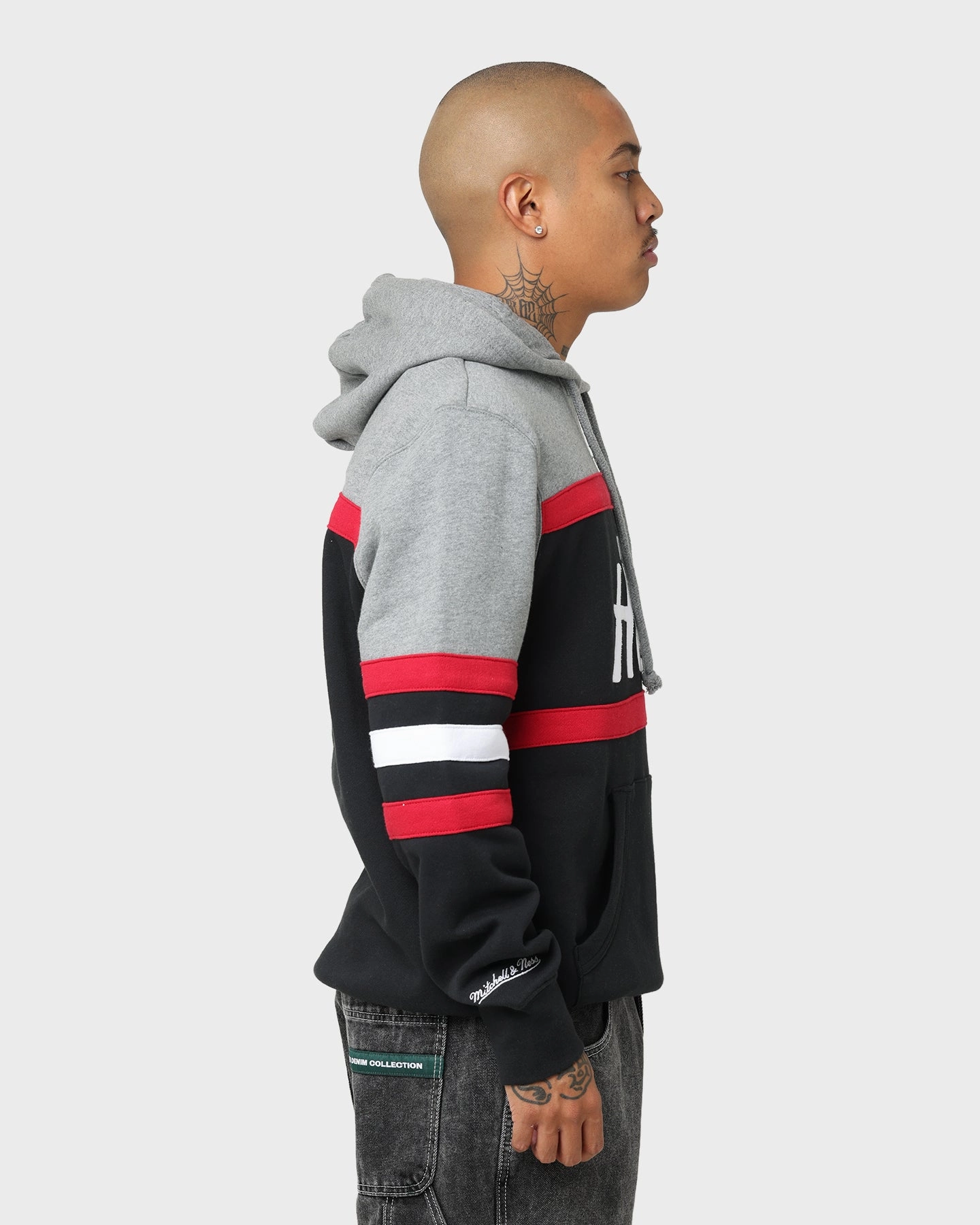 Active Lifestyle Mitchell & Ness Miami Heat Head Coach Hoodie Black