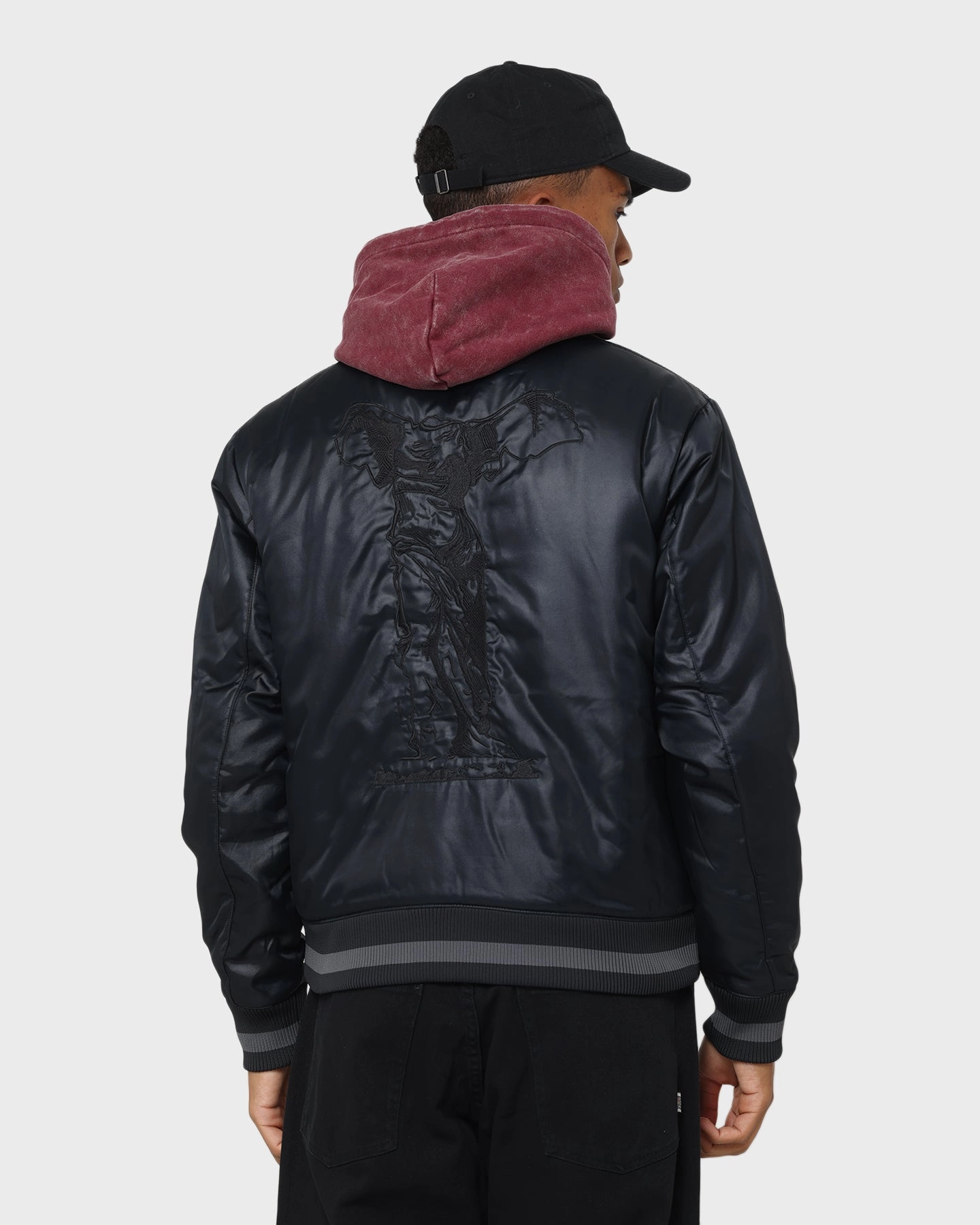 Nike Premium Jacket Off Noir Relaxed Motion Sympathy