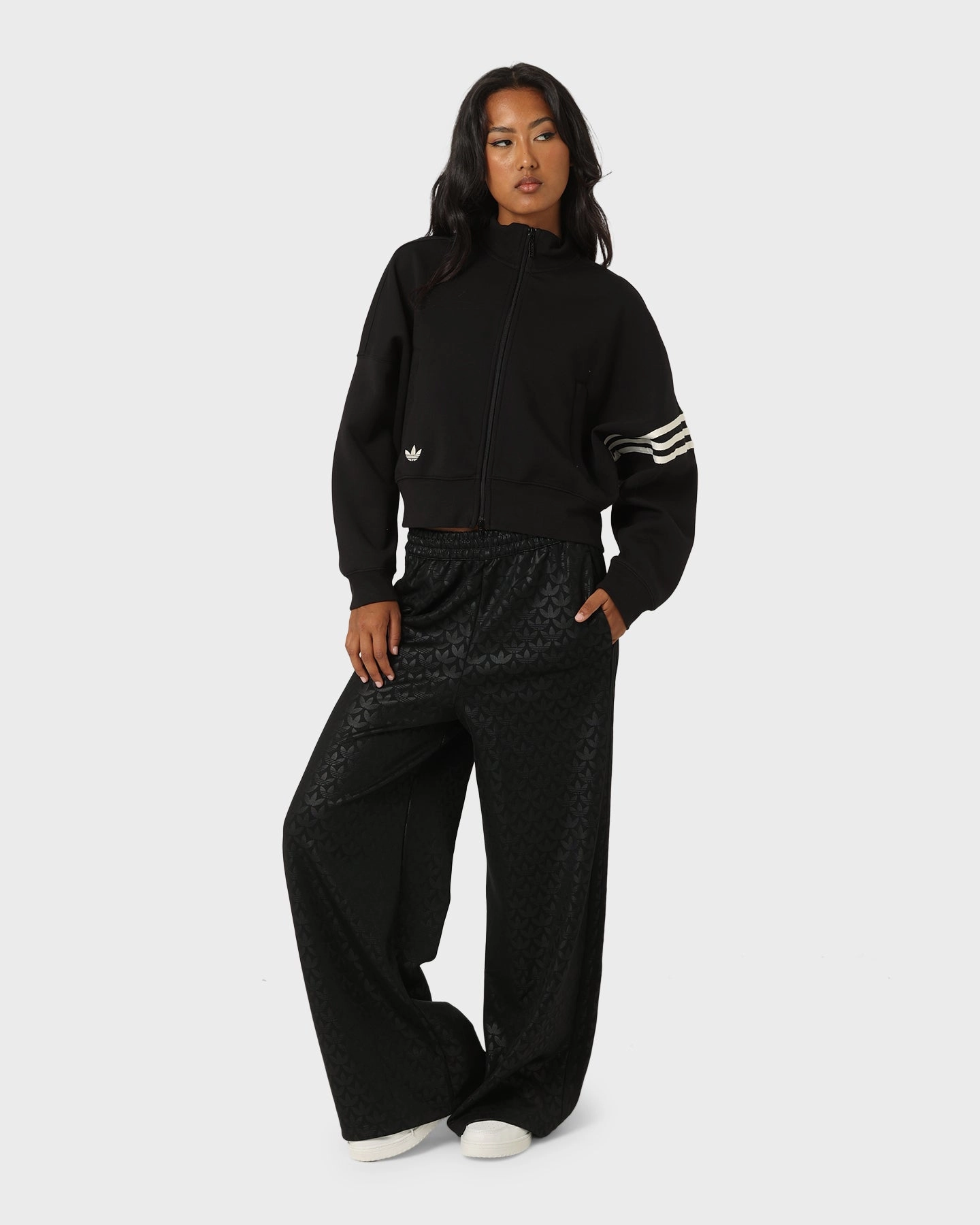 Adidas Women's Tracktop Jacket Black High - end Pendant