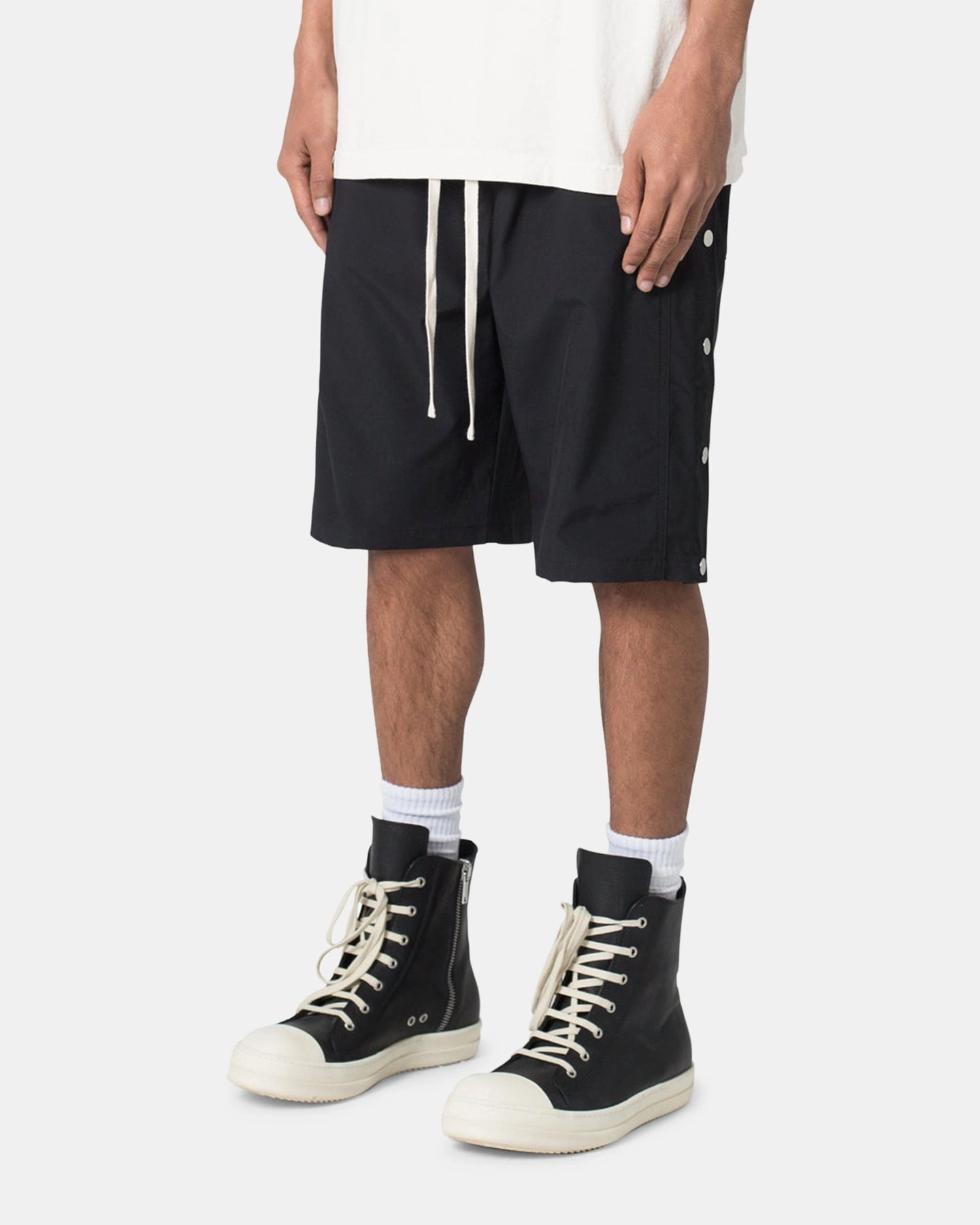 dress shorts MNML Side Snap Nylon Shorts Black