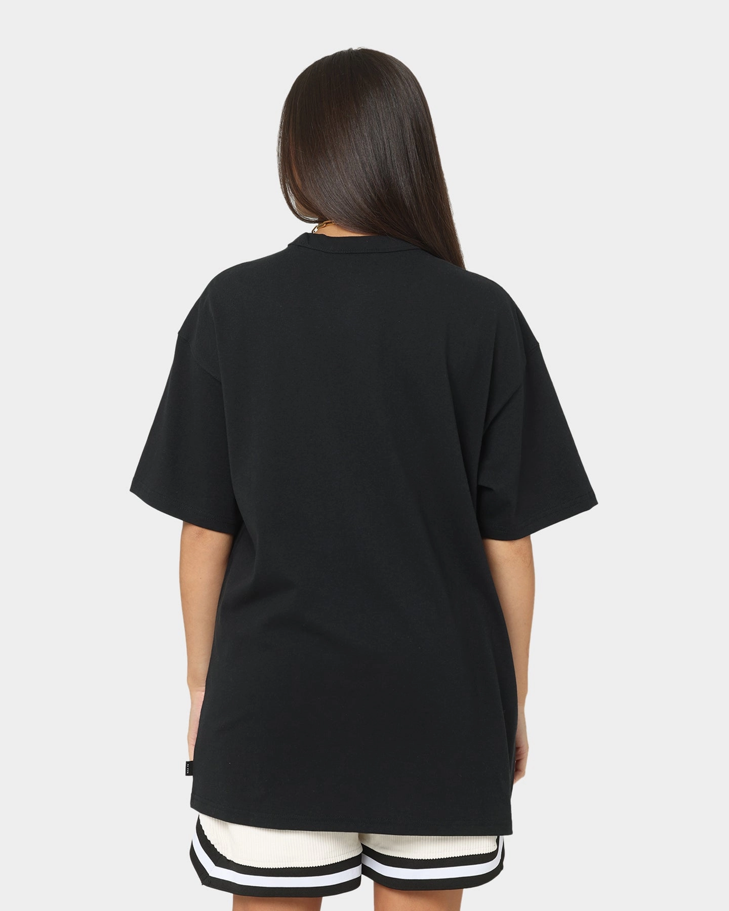 Breathable mesh panel Nike Sportswear Premium Essentials T-Shirt Black/Black