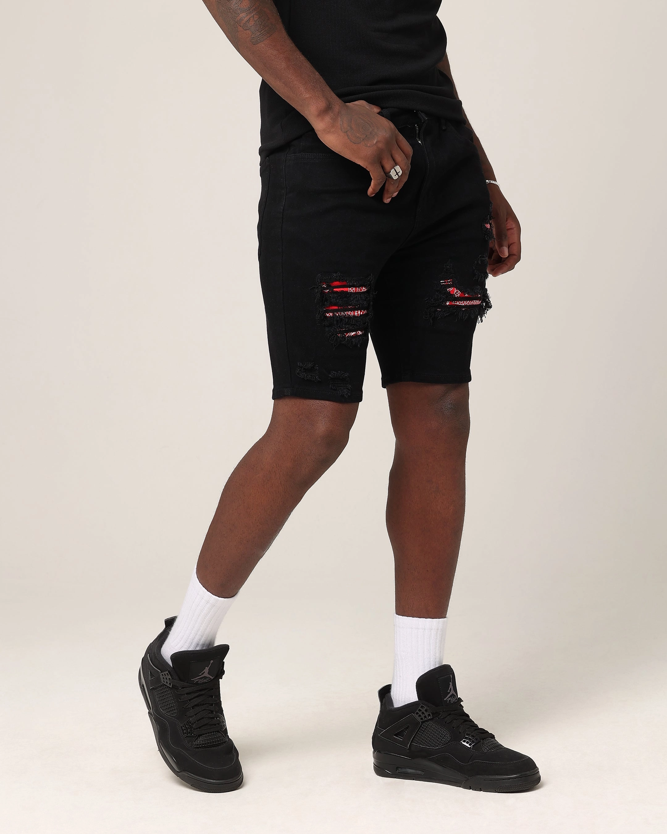 Saint Morta Paisley Summum Shorts Black/Red corduroy shorts watch