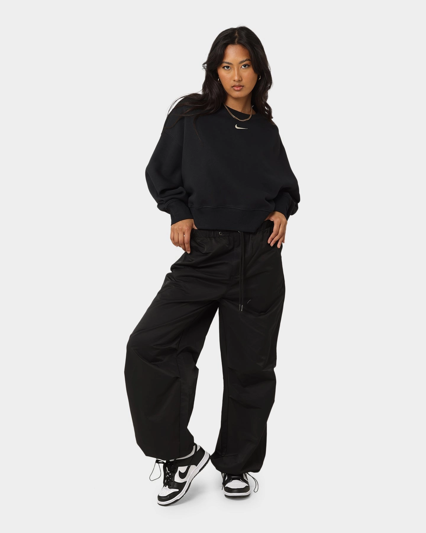 Nike Women's Nike Sportswear Style Fleece Over-Oversized Crewneck Black/Sail OdorResistantTreatment