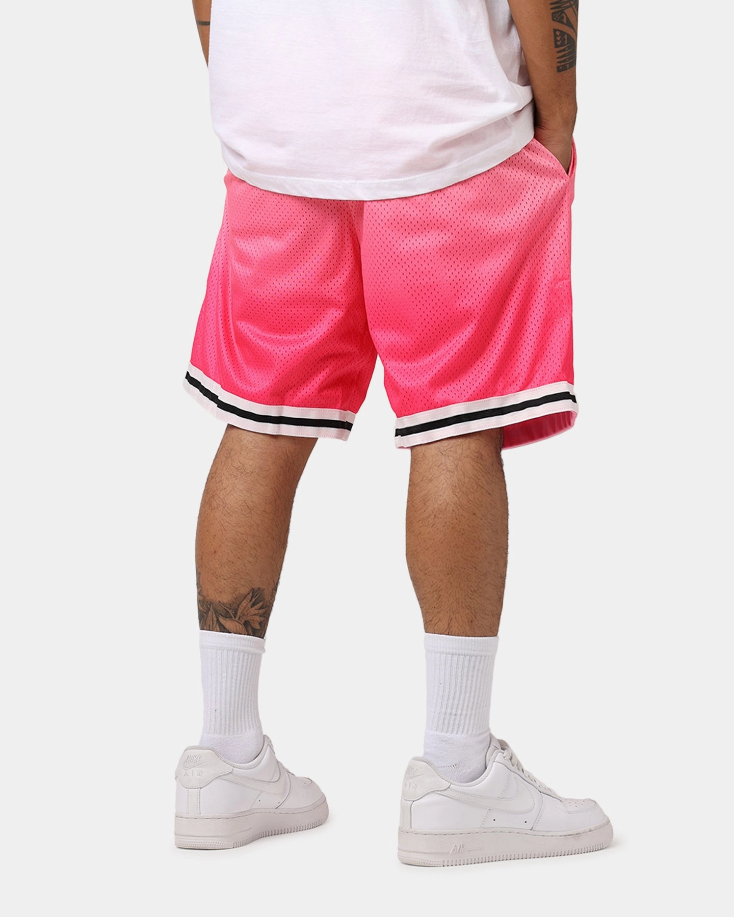 TaglessLabeling Loiter Gradient Basketball Shorts Pink