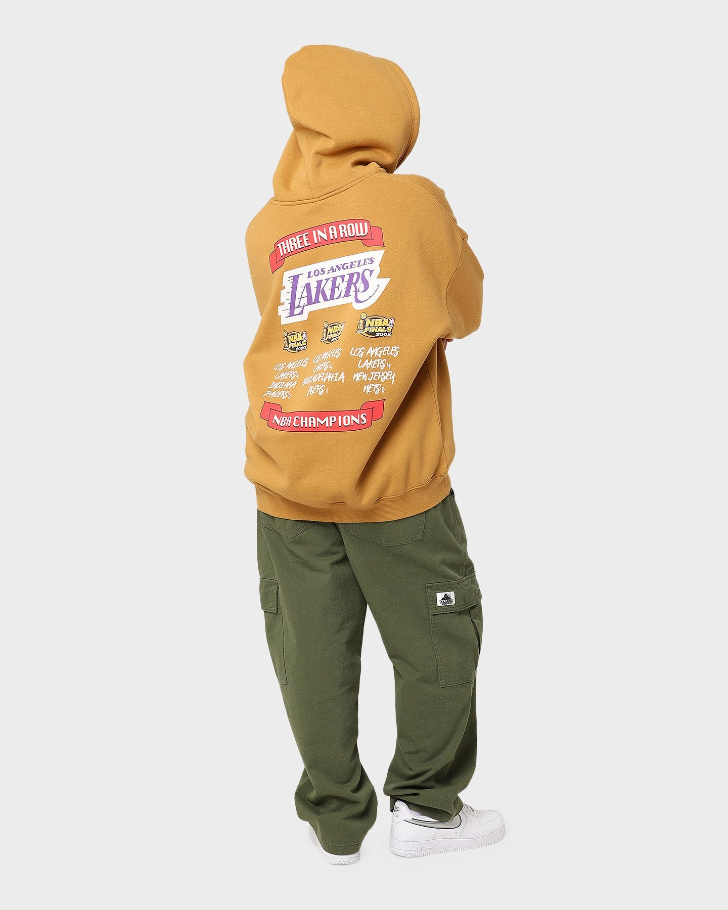Mitchell & Ness Los Angeles Lakers 3-Peat Hoodie Bone Brown Ticket Versatile Layering Piece
