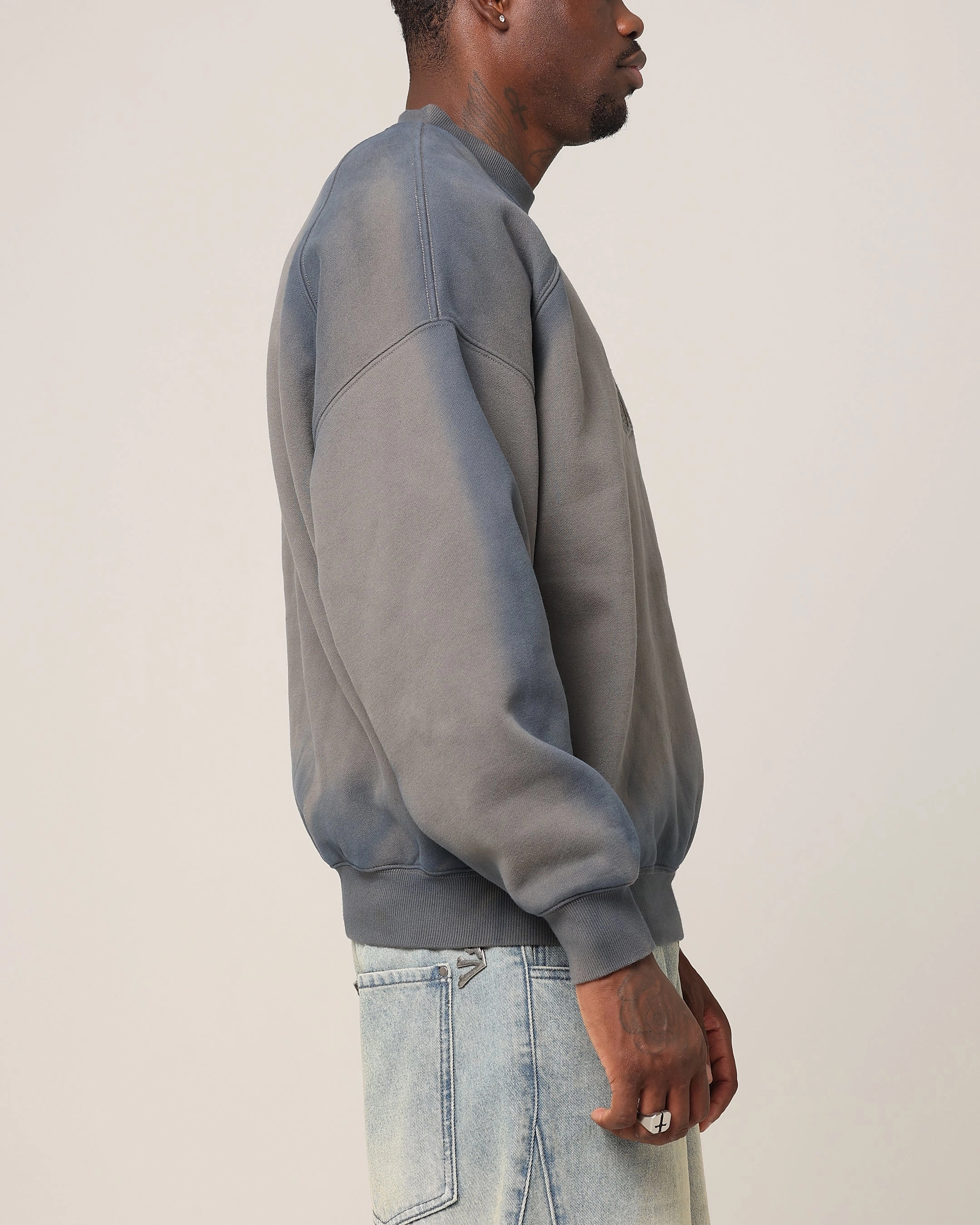 Heat Retention Layer Magnetic Closure Saint Morta Faded Motor Crewneck Charcoal