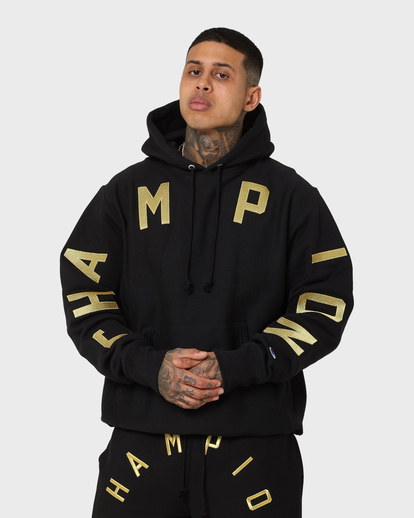 Champion Reverse Weave Large Arch Hoodie Black/Gold Optimize